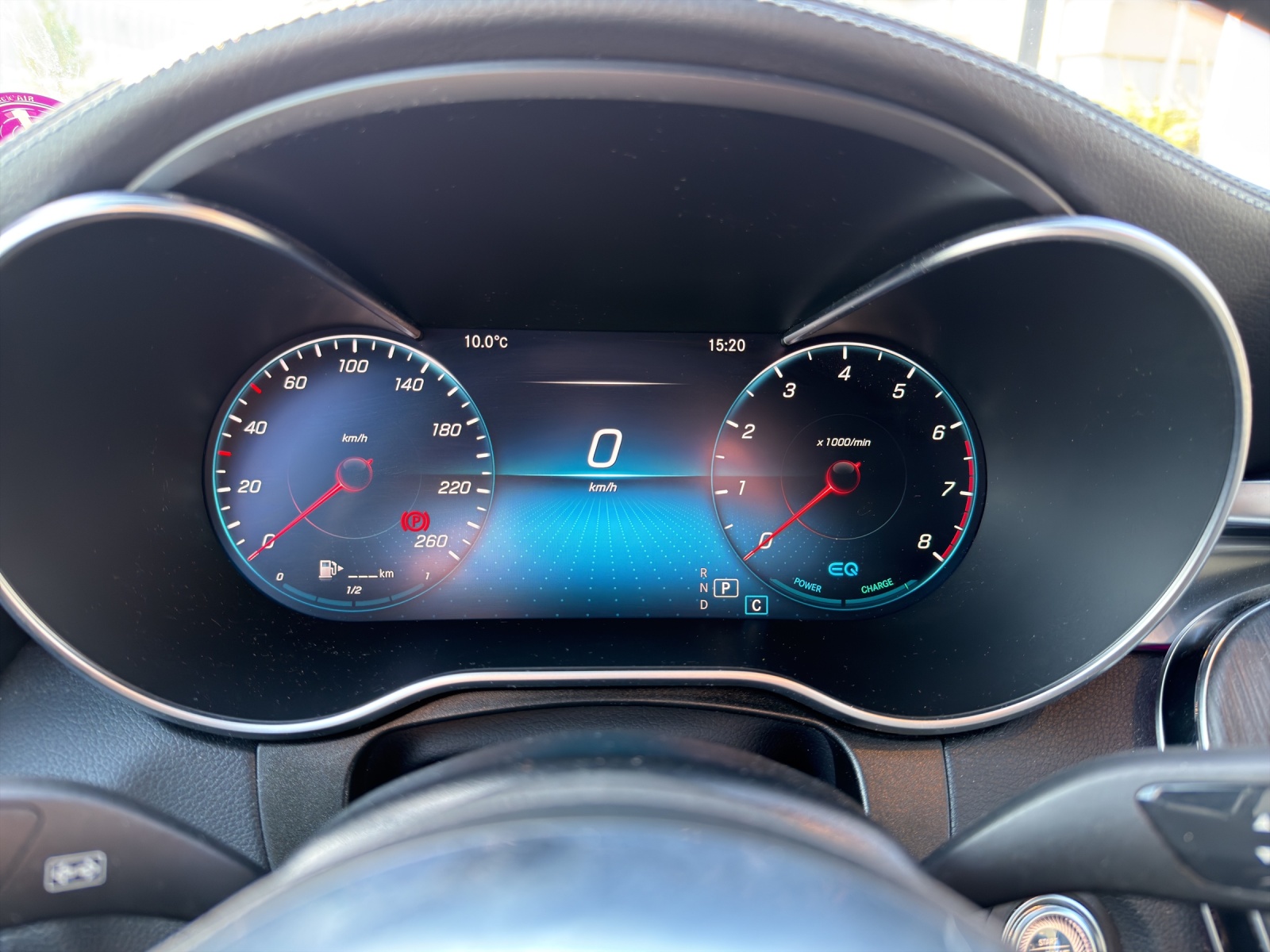 MERCEDES-BENZ GLC Coupé 200 AMG Line 4Matic 9G-Tronic-image-16
