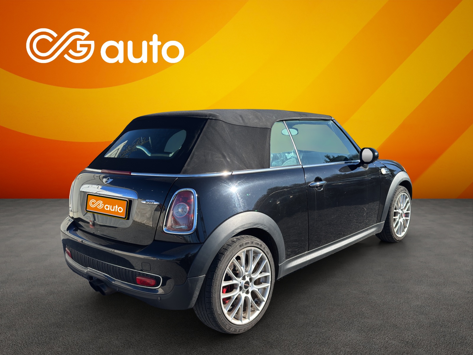 MINI Cooper John Cooper Works Cabriolet-image-6