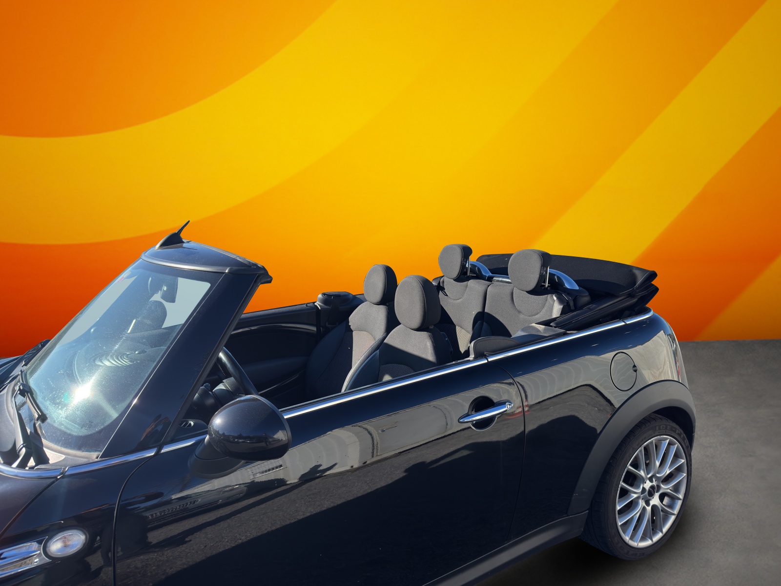 MINI Cooper John Cooper Works Cabriolet-image-11