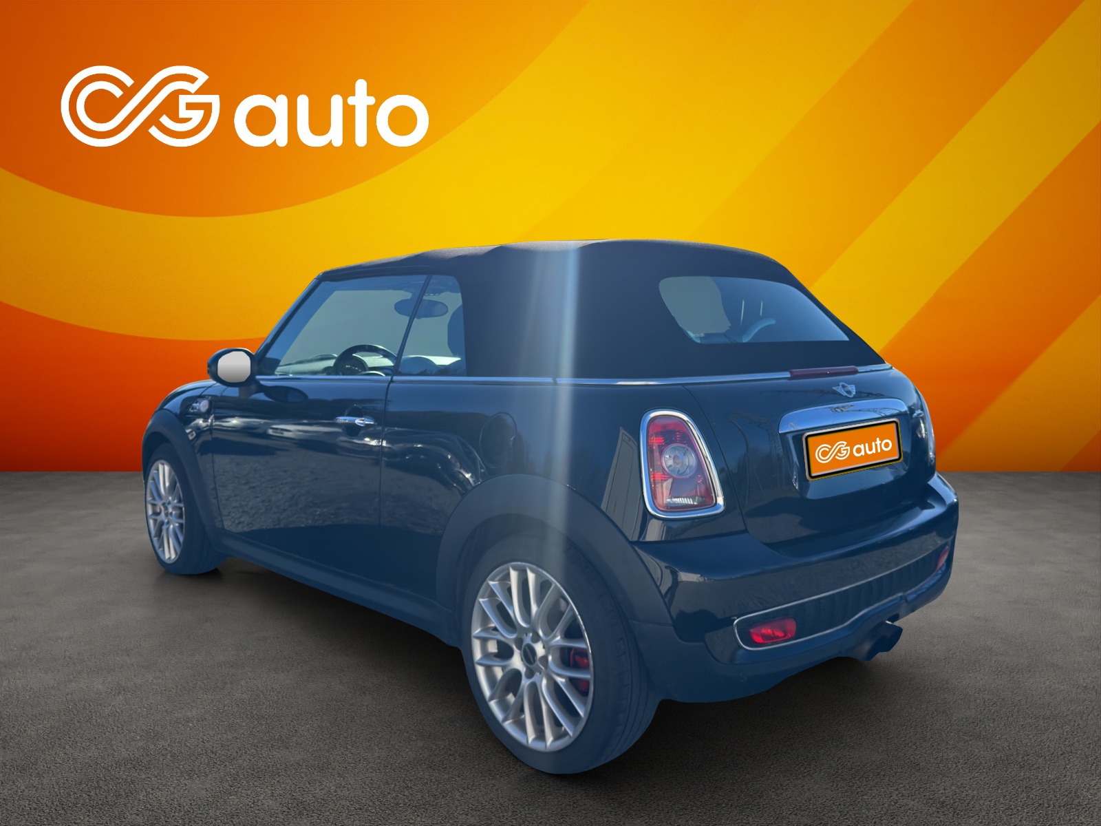 MINI Cooper John Cooper Works Cabriolet-image-5