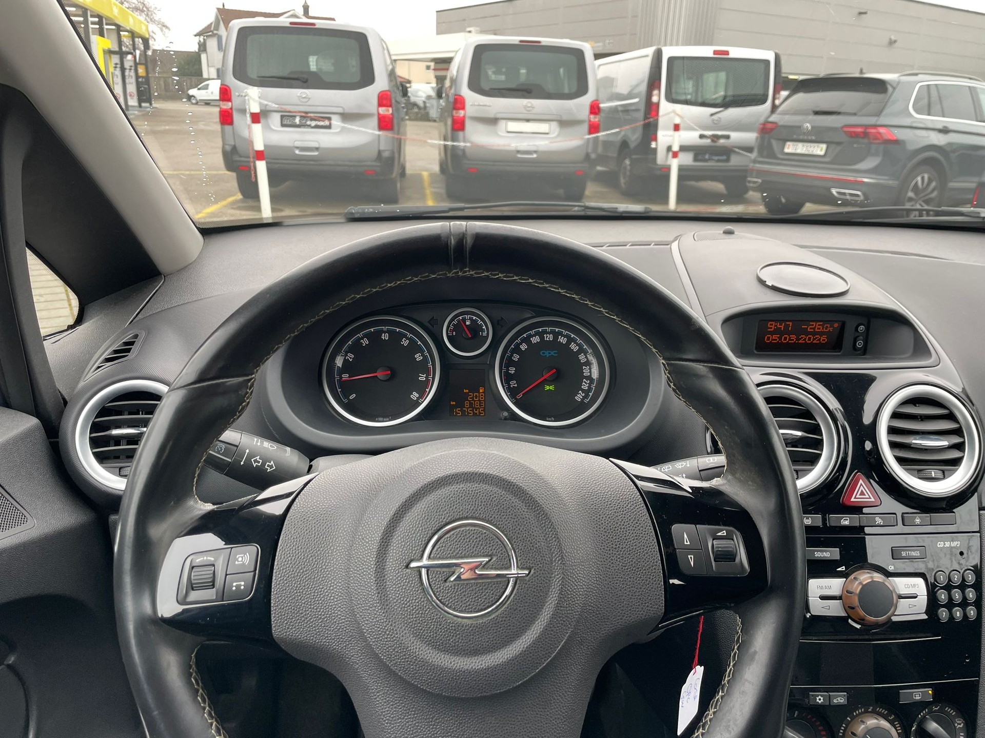 OPEL Corsa 1.6 Turbo OPC-image-9