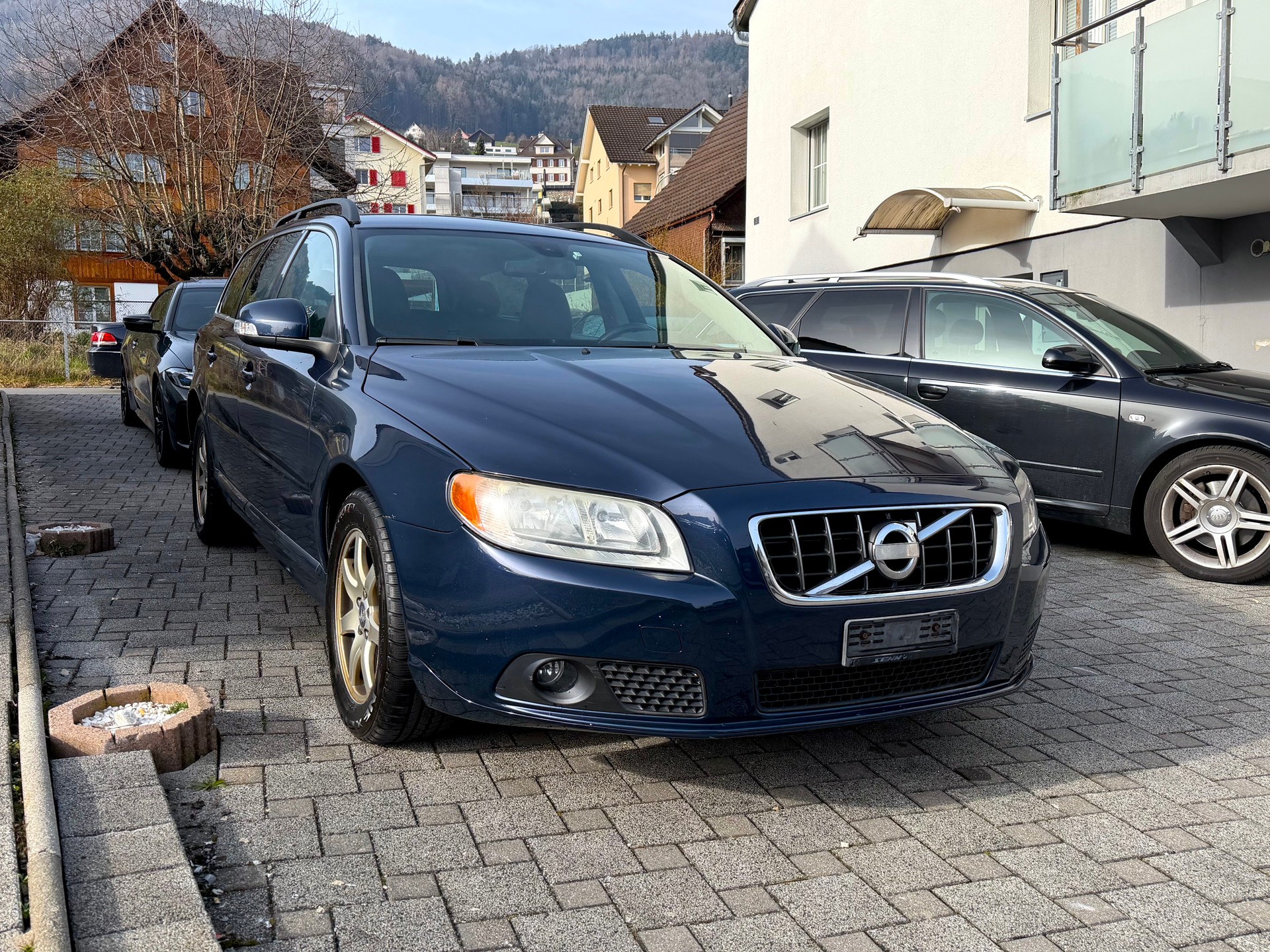 VOLVO V70 D5 AWD Summum Geartronic-image-4