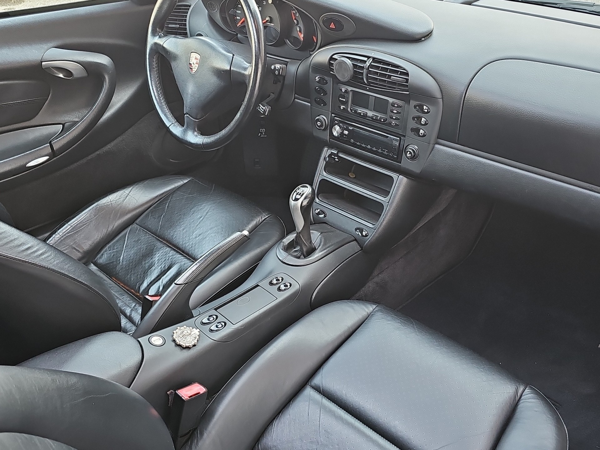 PORSCHE 911 Carrera-image-22