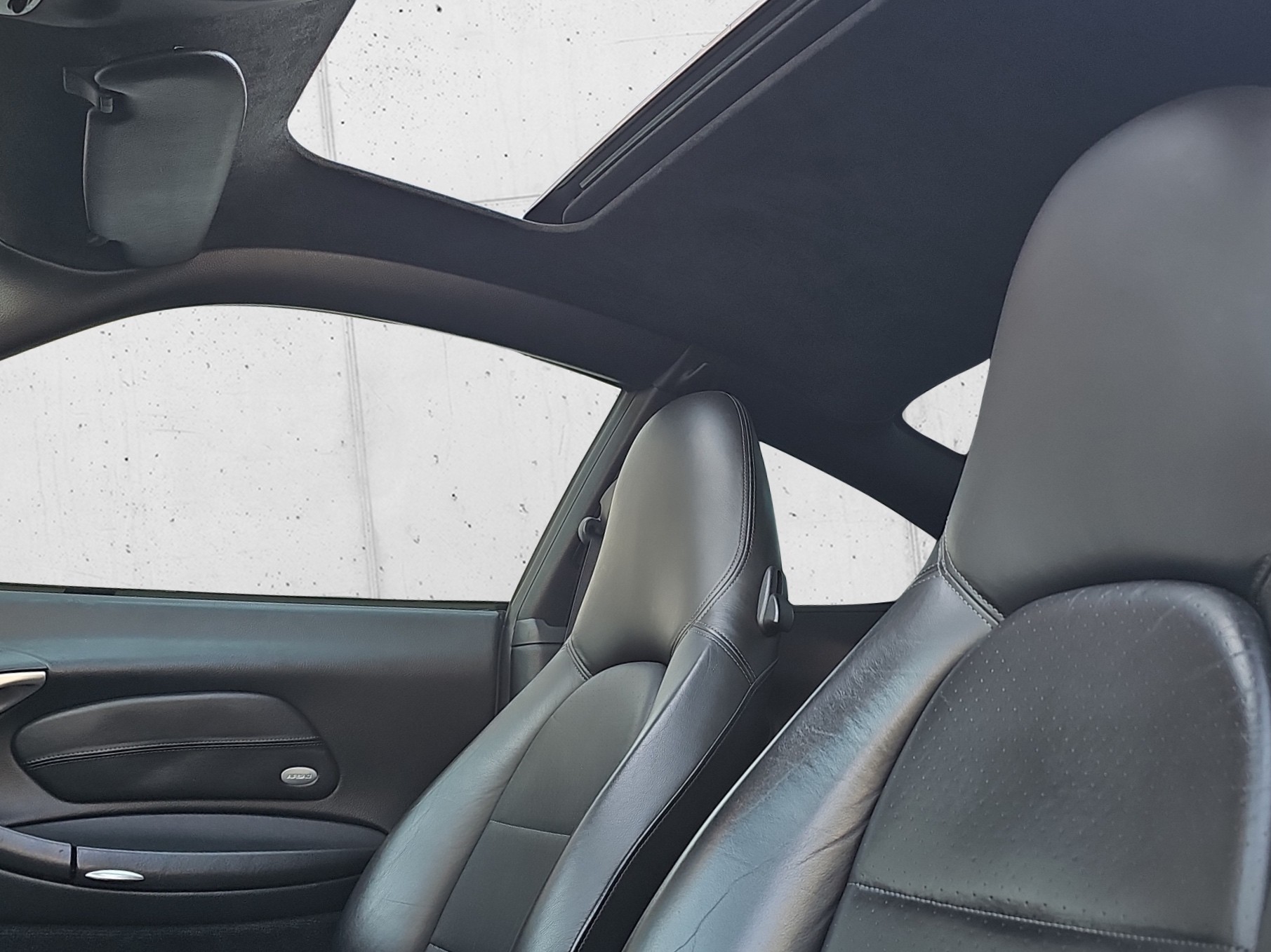 PORSCHE 911 Carrera-image-13