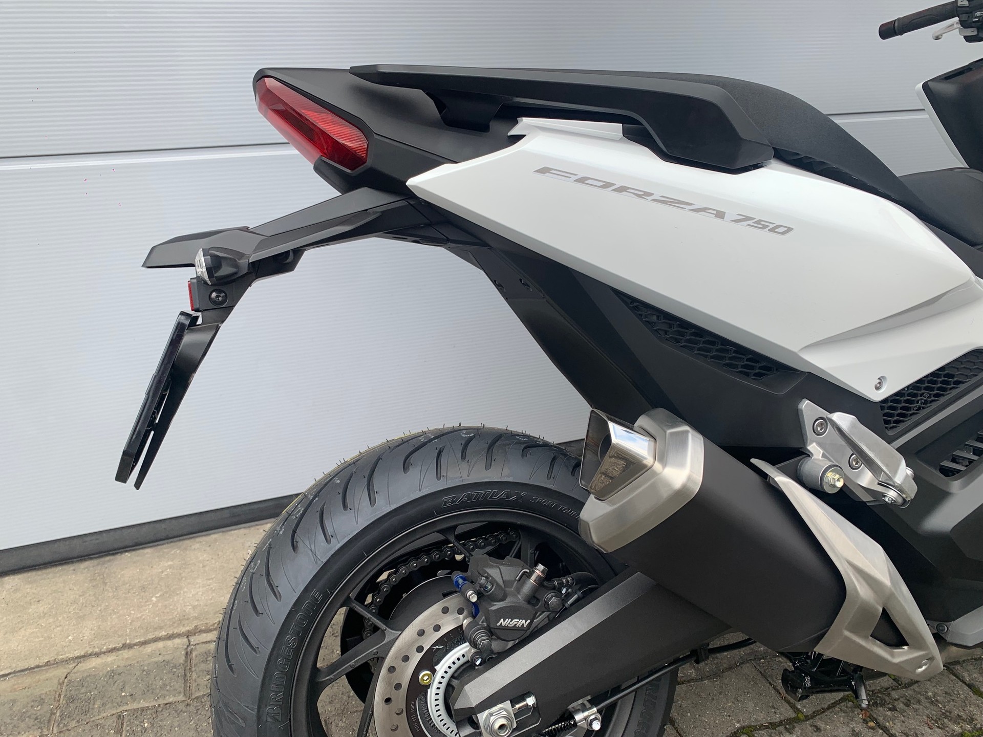 HONDA NSS 750-showroom-element-2