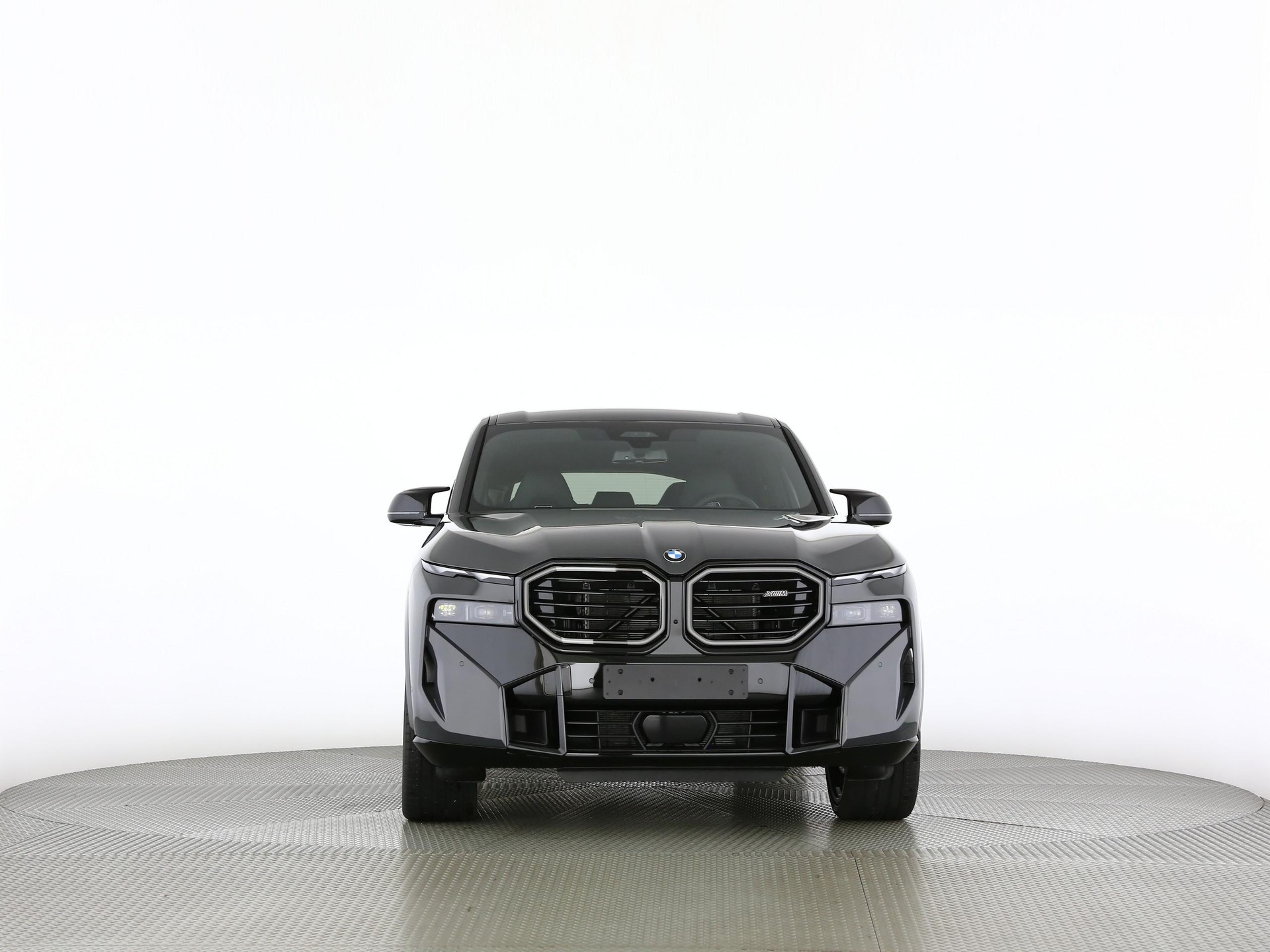 BMW XM 50e Plug-in Hybrid-image-29