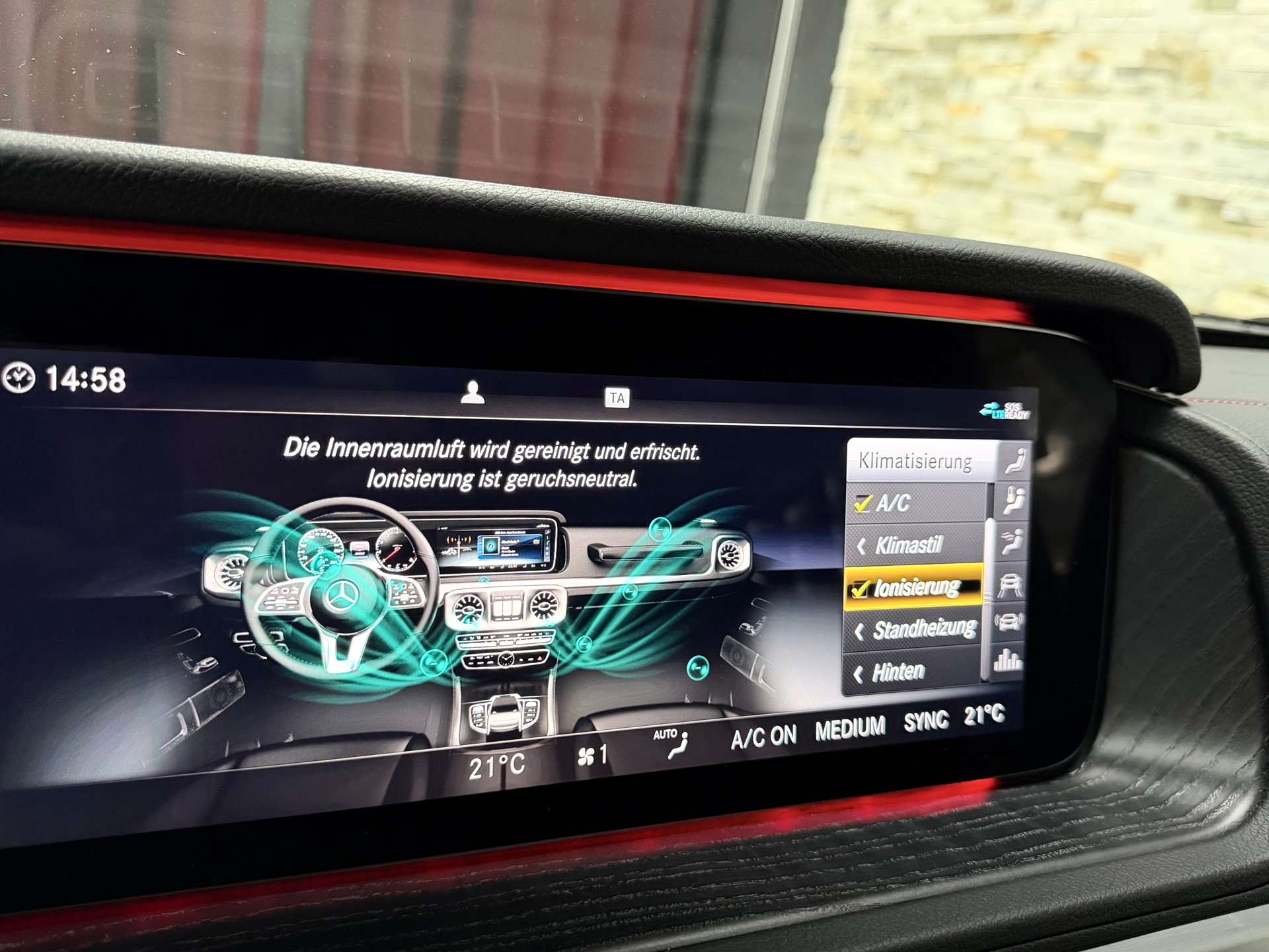 MERCEDES-BENZ G 350 d AMG Line 9G-Tronic-image-19