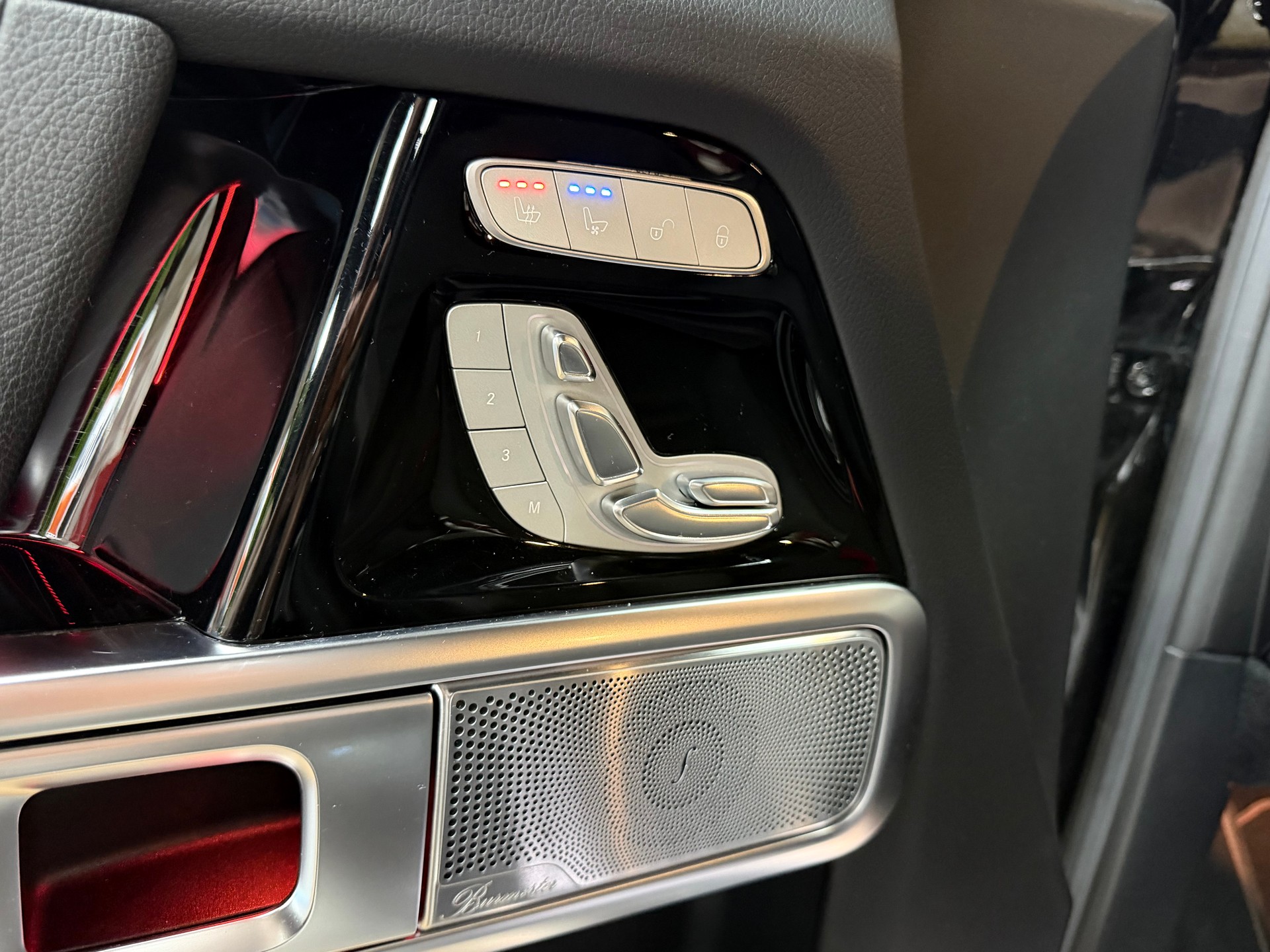 MERCEDES-BENZ G 350 d AMG Line 9G-Tronic-image-11