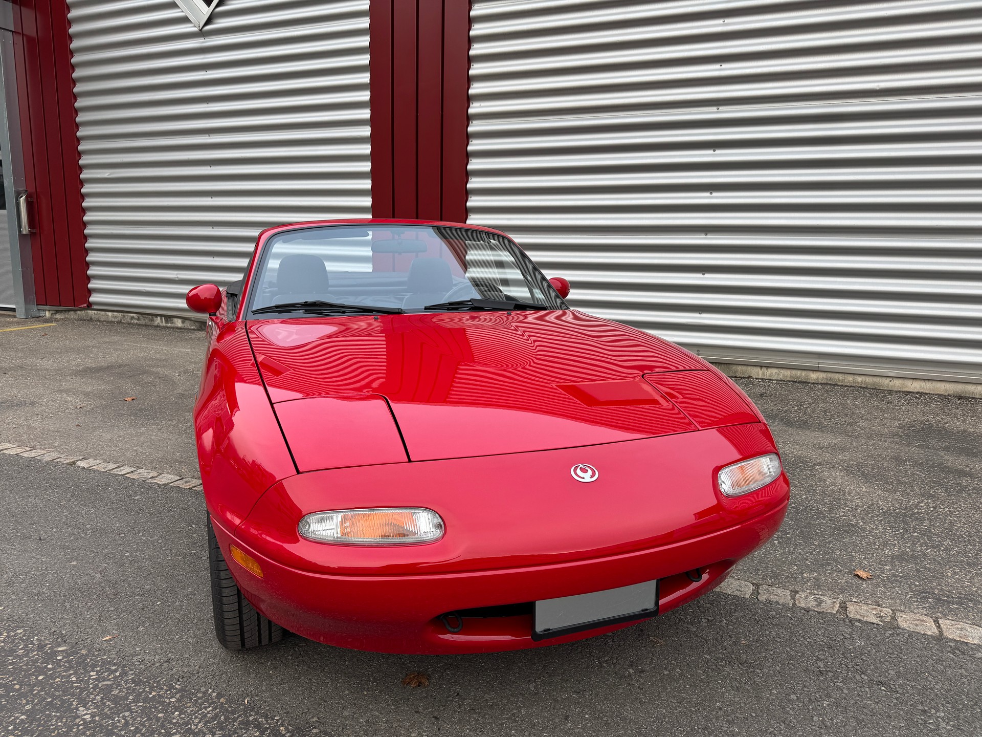MAZDA MX-5 1.8i-16-image-4