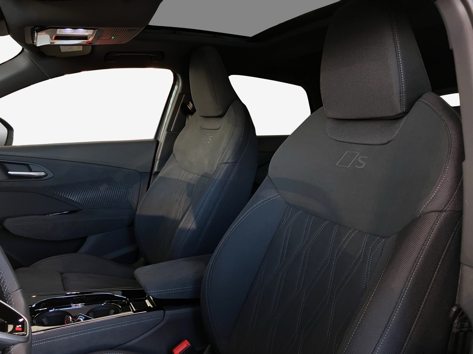 AUDI Q3 Sportback TFSI quattro 195 kW S tronic-image-14