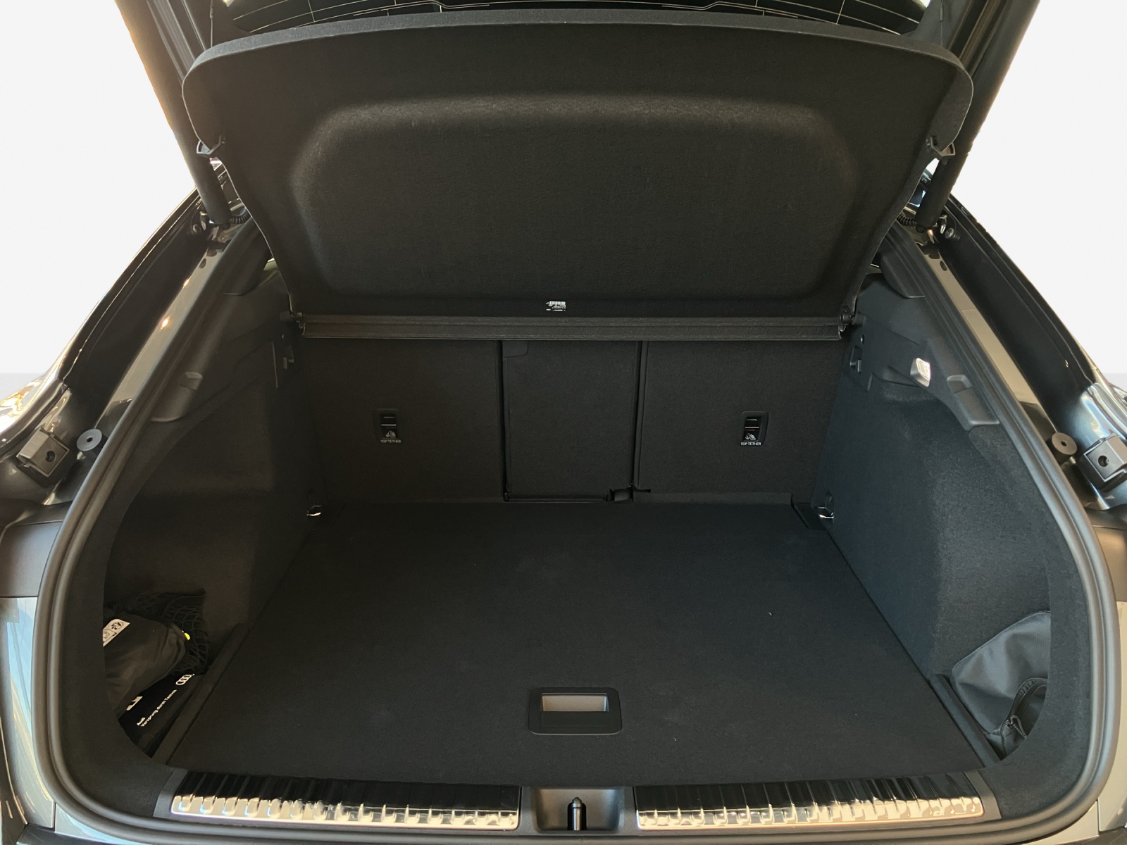 AUDI Q3 Sportback TFSI quattro 195 kW S tronic-image-12