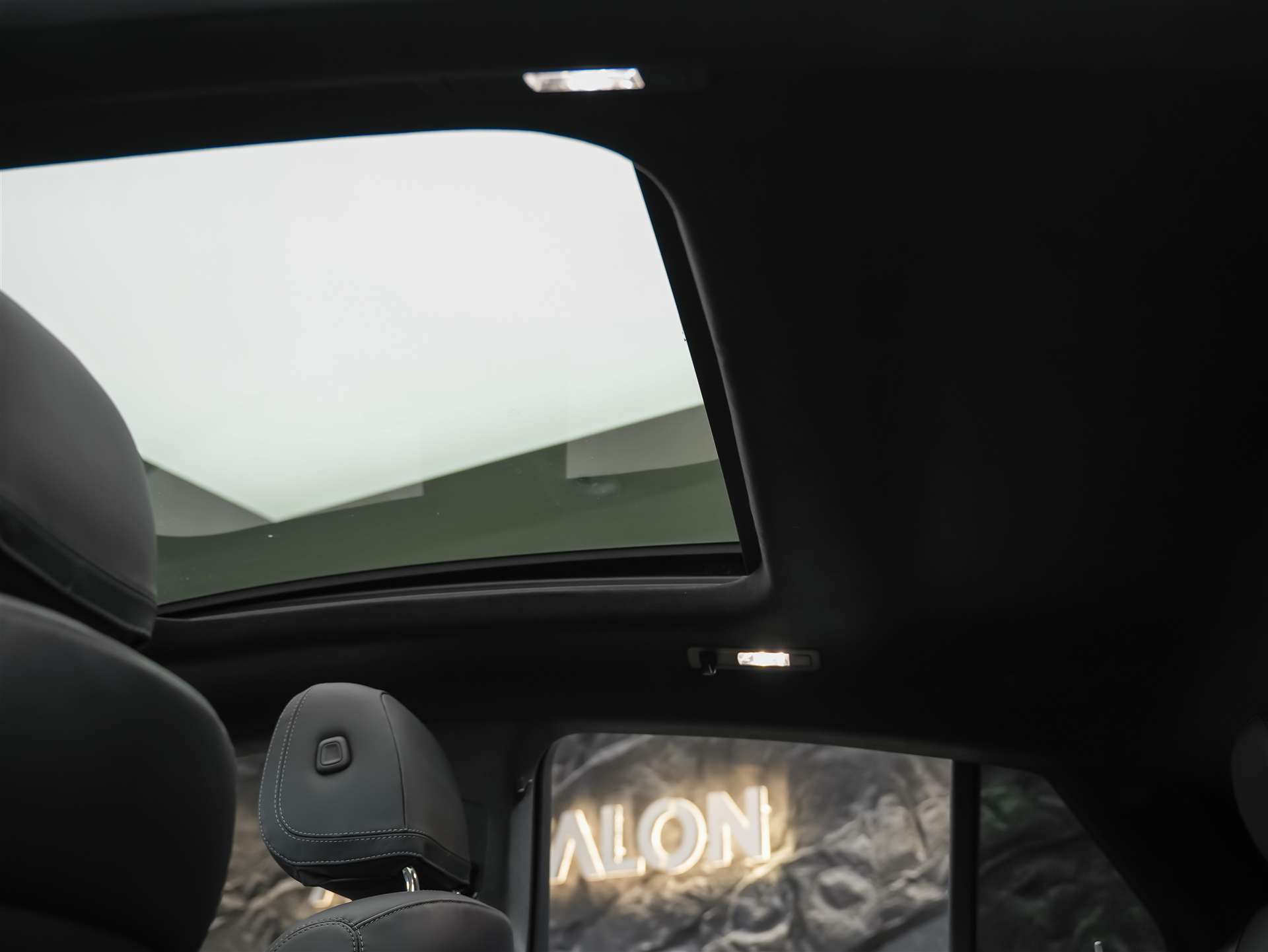 MERCEDES-BENZ GLE Coupé 63 S AMG 4Matic+ Speedshift *Massage*Sitzlüftung*Panorama*-image-14