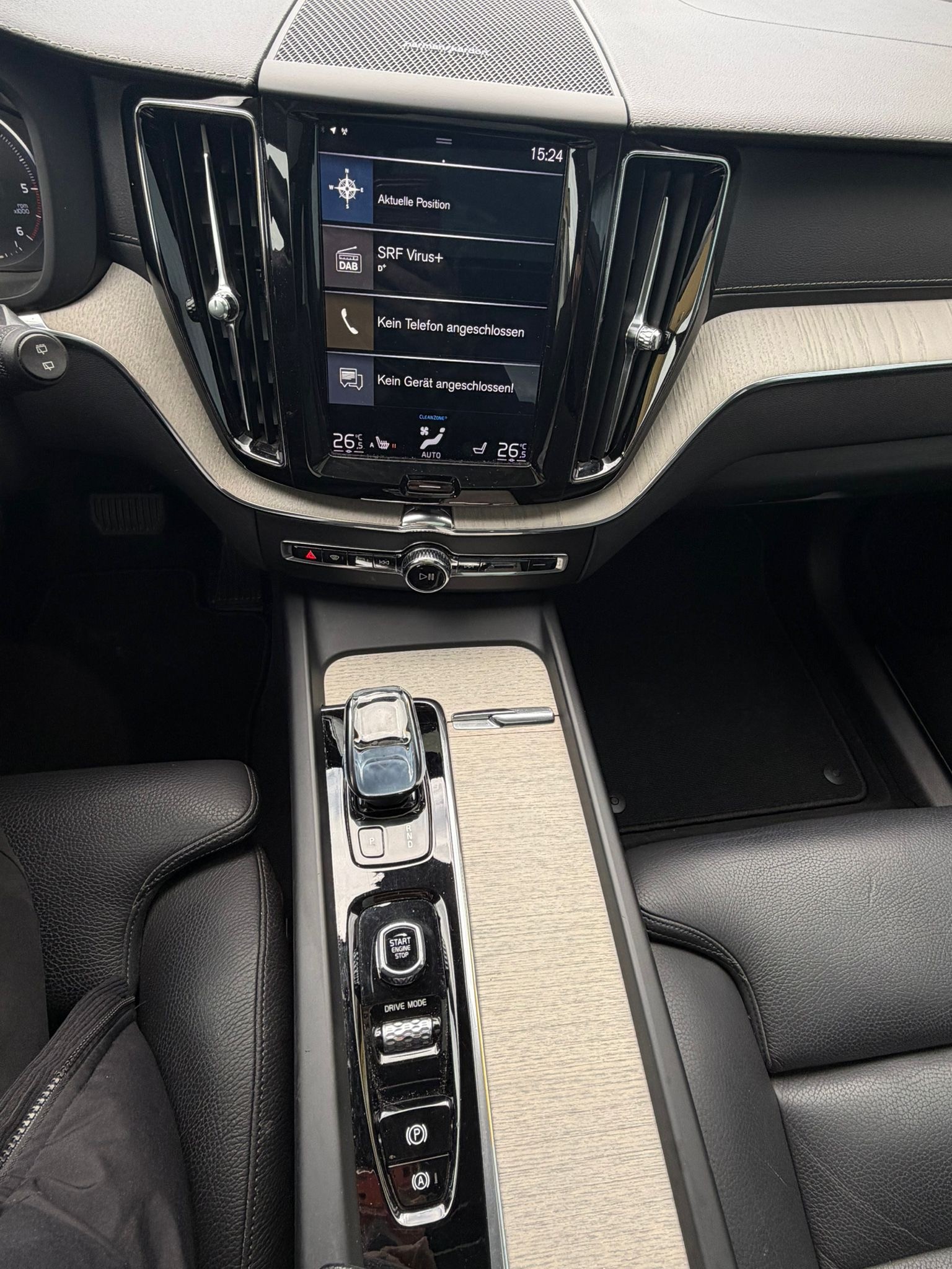 VOLVO XC60 B4 Diesel Mild Hybrid AWD Inscription Geartronic-image-11
