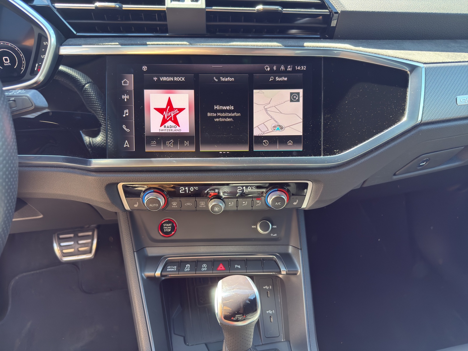 AUDI RS Q3 Sportback quattro S tronic-image-10