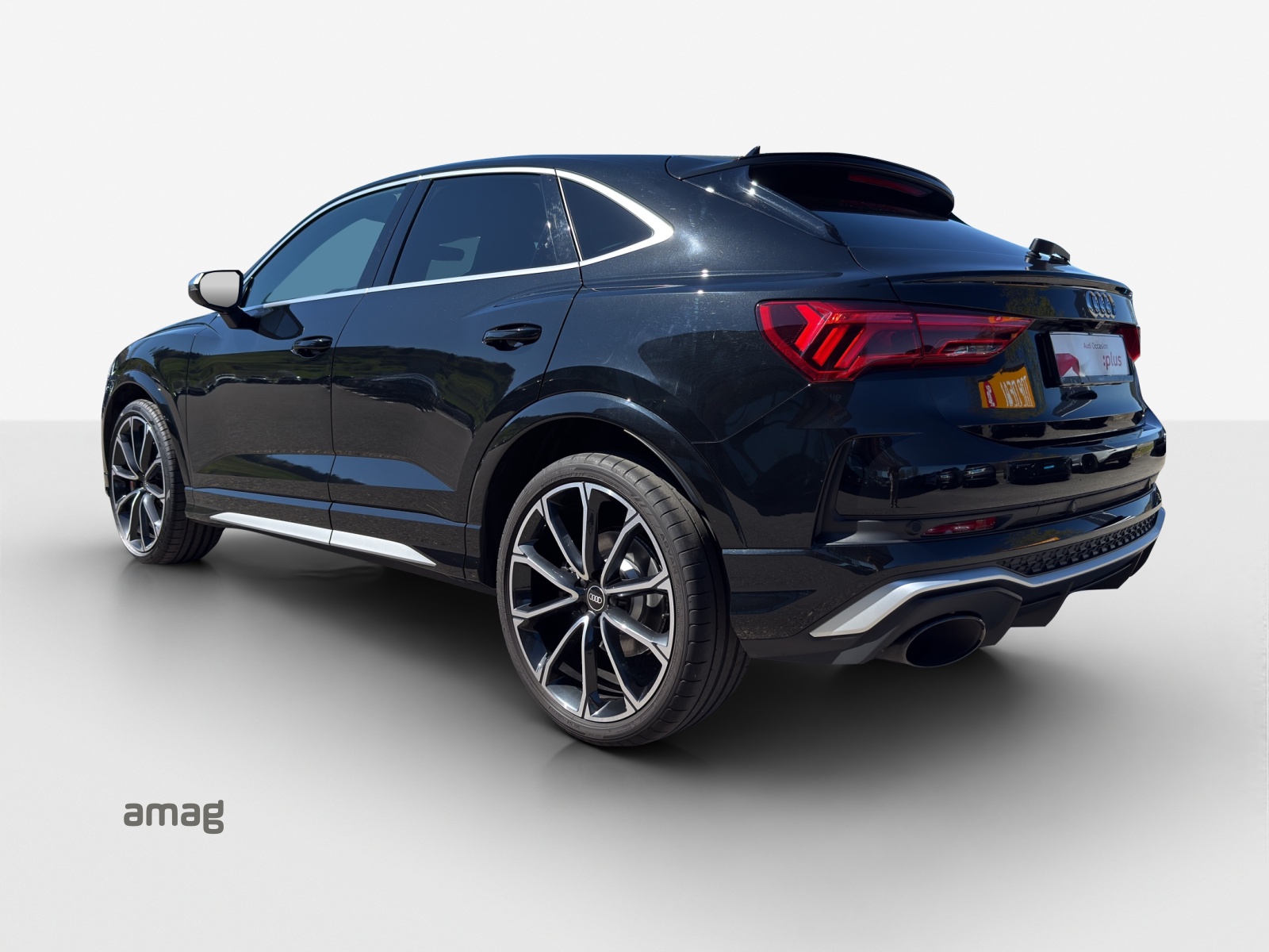 AUDI RS Q3 Sportback quattro S tronic-image-2