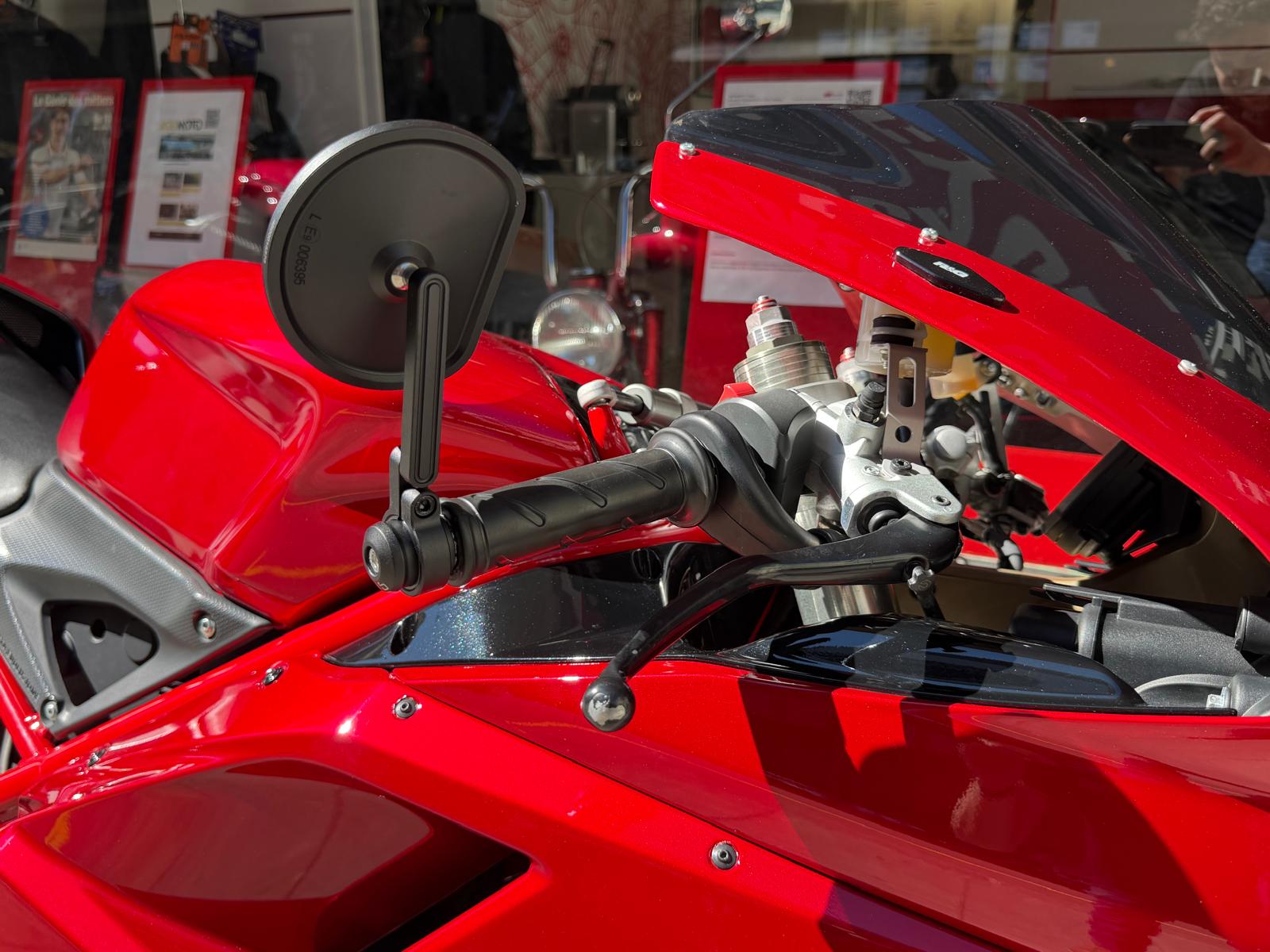 DUCATI 848 Superbike-image-9