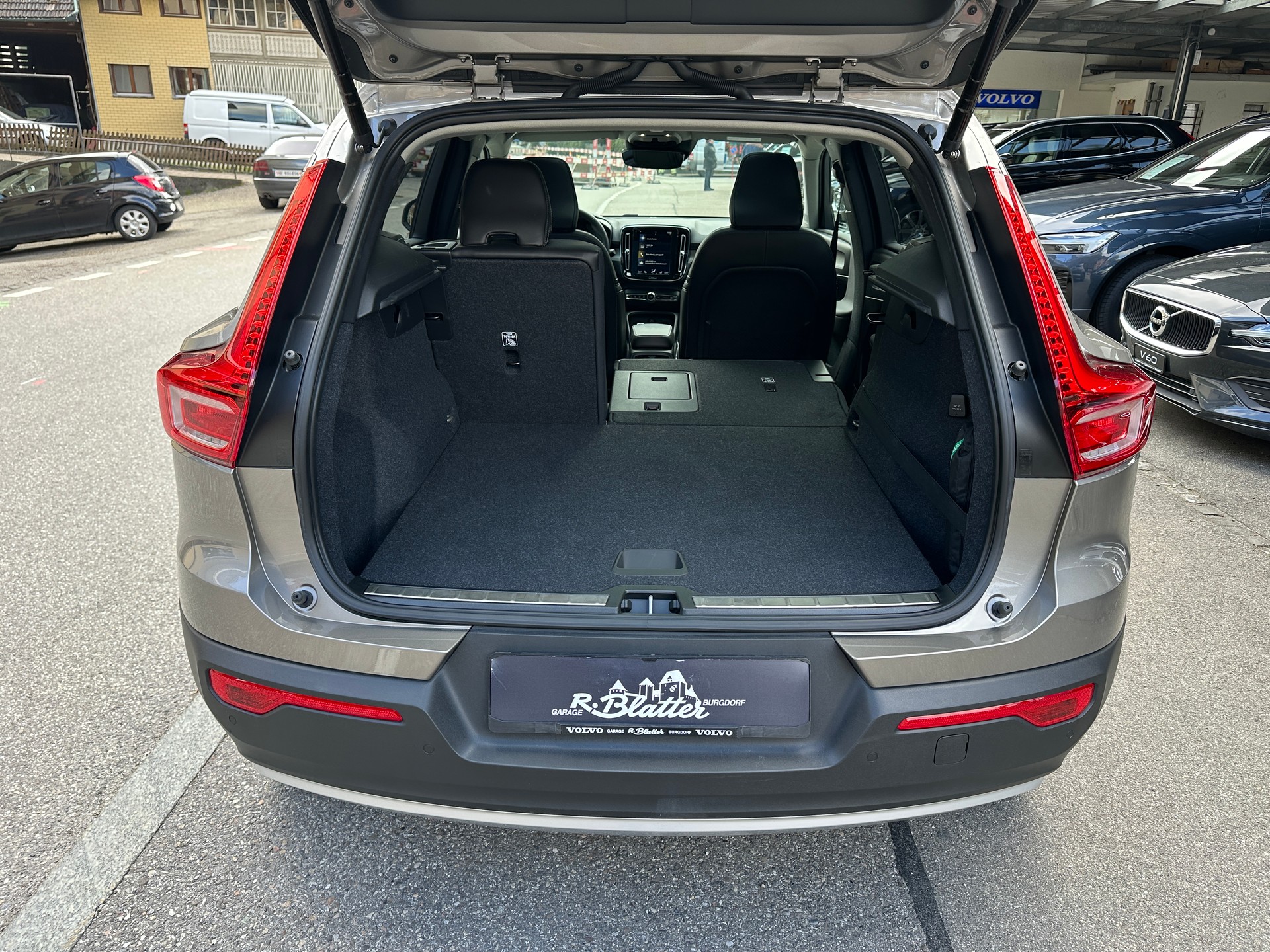 VOLVO XC40 T5 TwE Inscription DCT-image-15