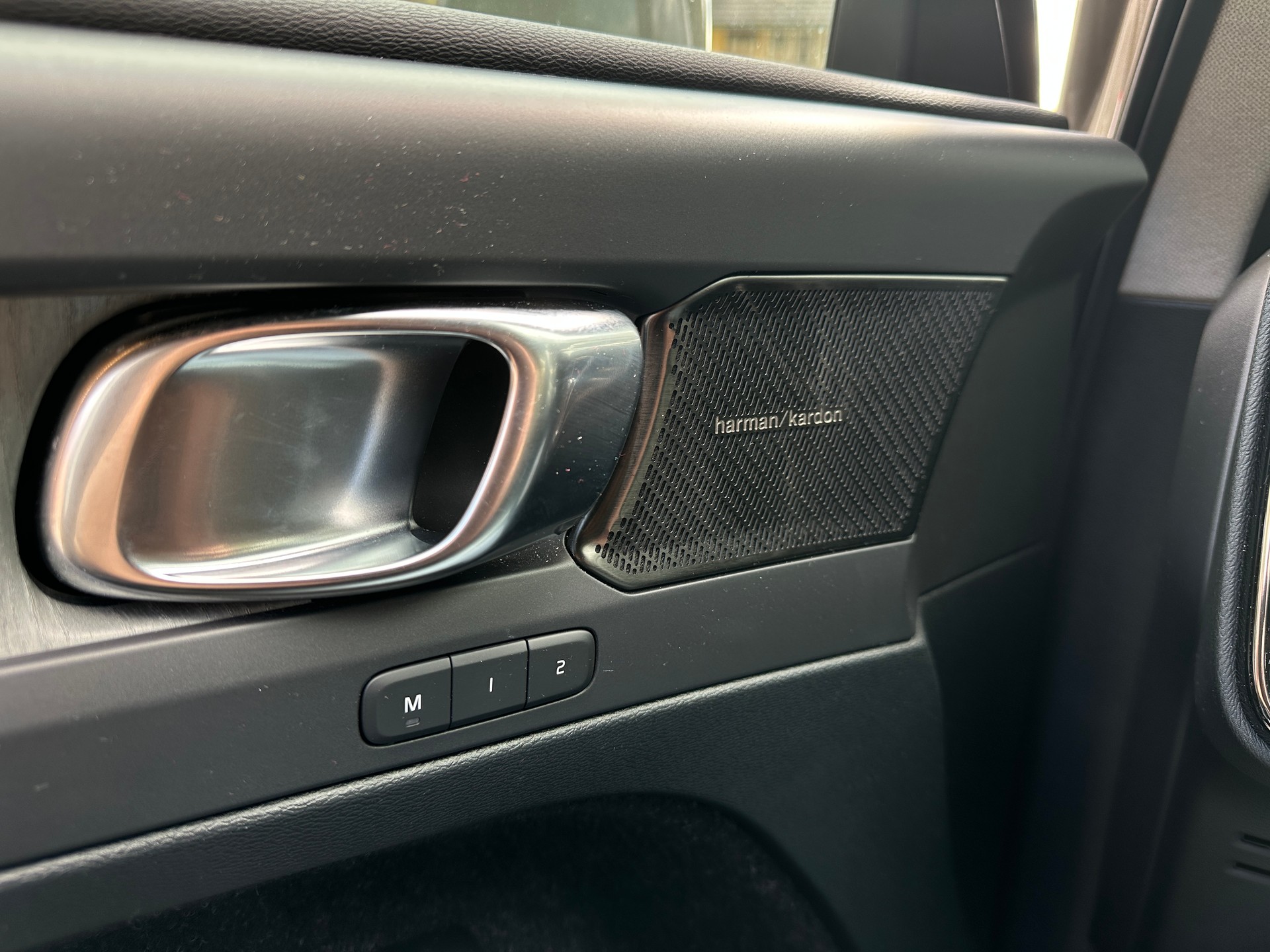 VOLVO XC40 T5 TwE Inscription DCT-image-18