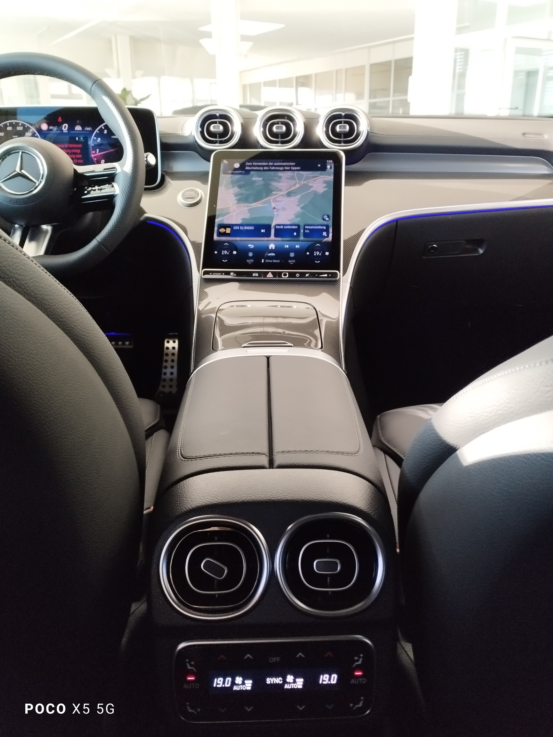 MERCEDES-BENZ C 300 T 4 Matic-image-11