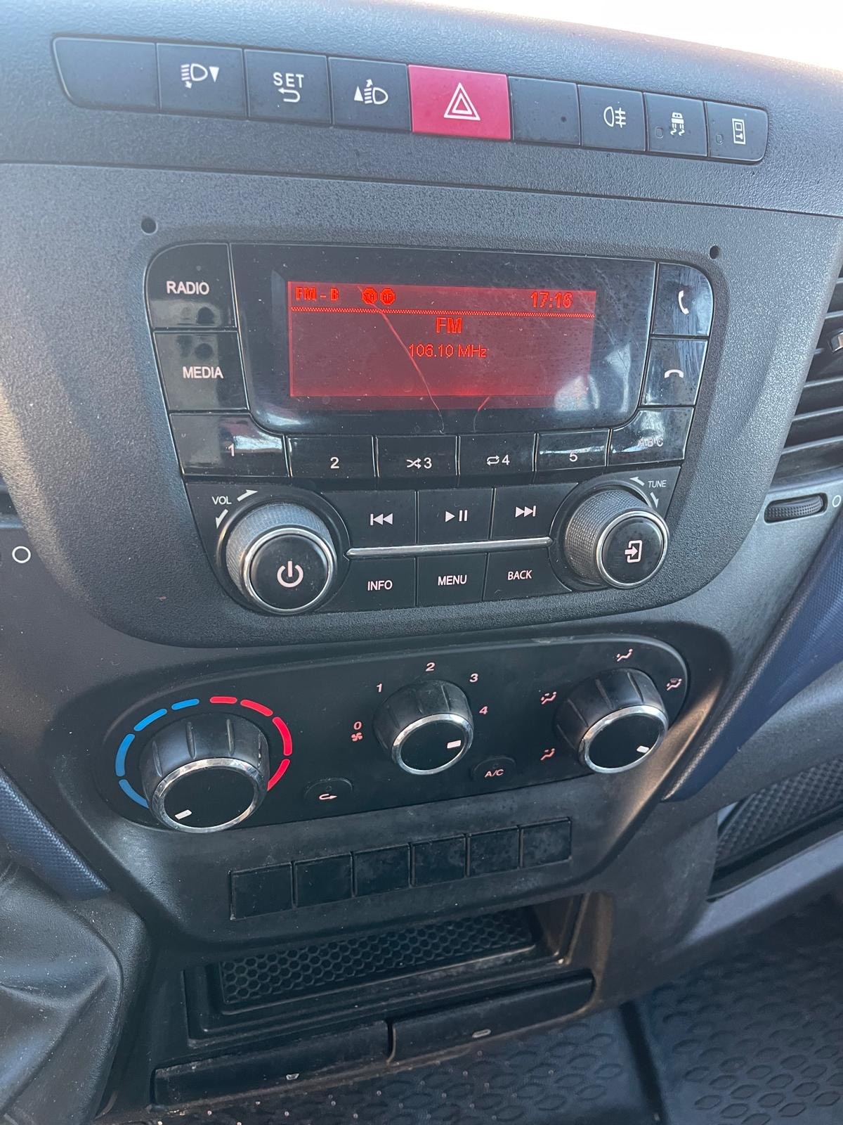 IVECO 35 C 14 A8-image-3