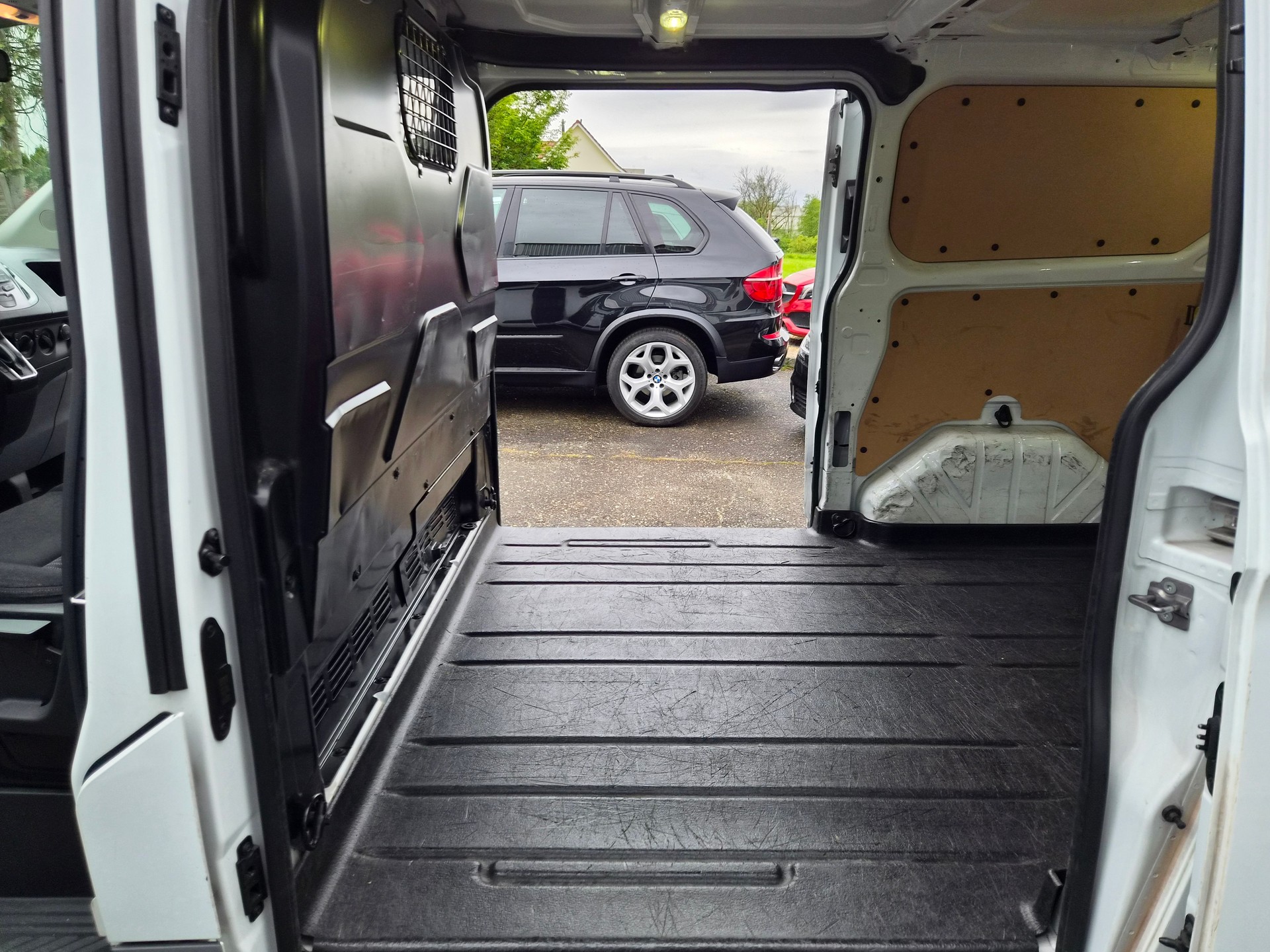 FORD Transit Custom Van 340 L1H1 Trend SelectShift A inkl. Hebebühne & 170 PS!-image-8