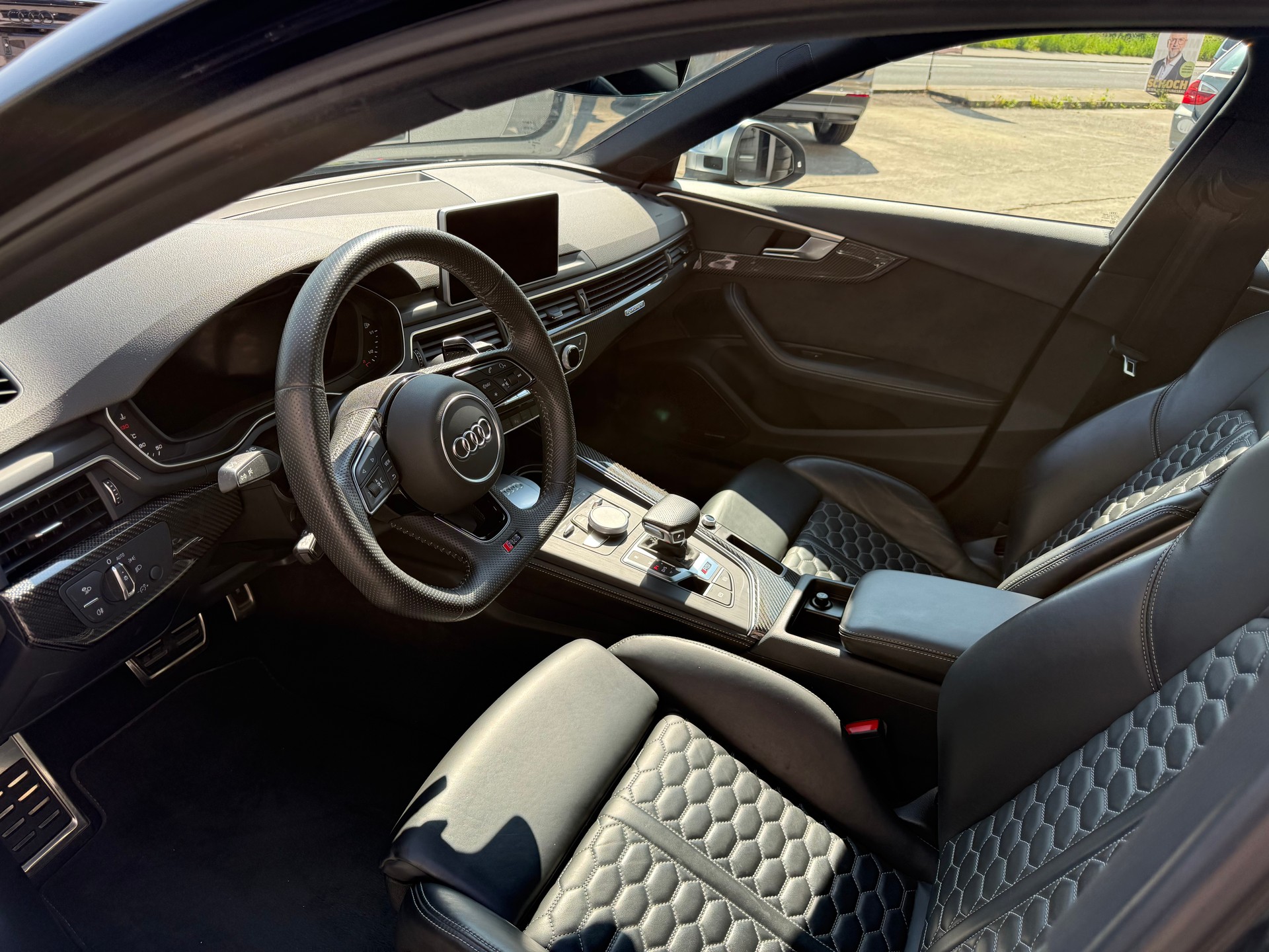 AUDI RS4 Avant 2.9 TFSI quattro tiptronic-image-5