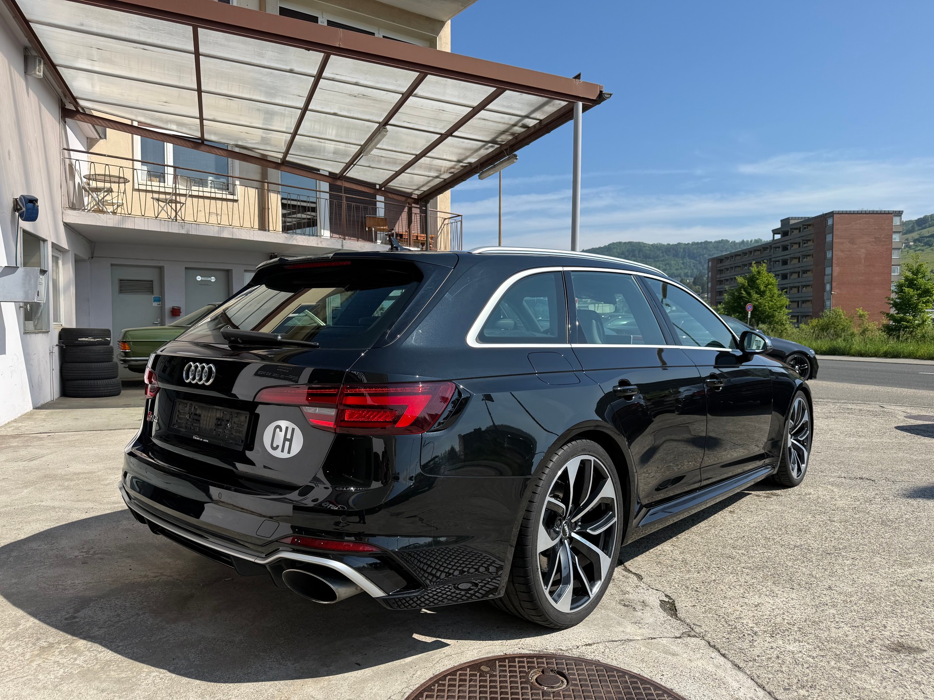 AUDI RS4 Avant 2.9 TFSI quattro tiptronic-image-2