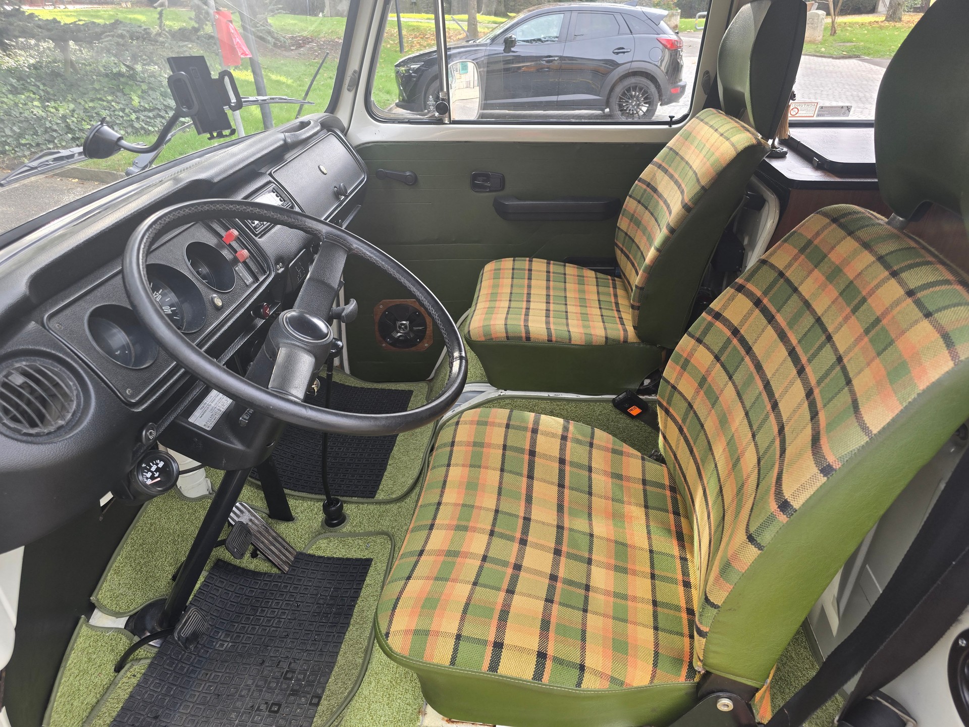 VW T2 Westfalia Helsinki-image-4
