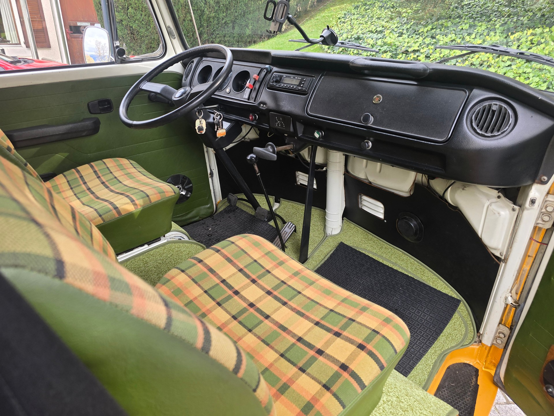 VW T2 Westfalia Helsinki-image-7