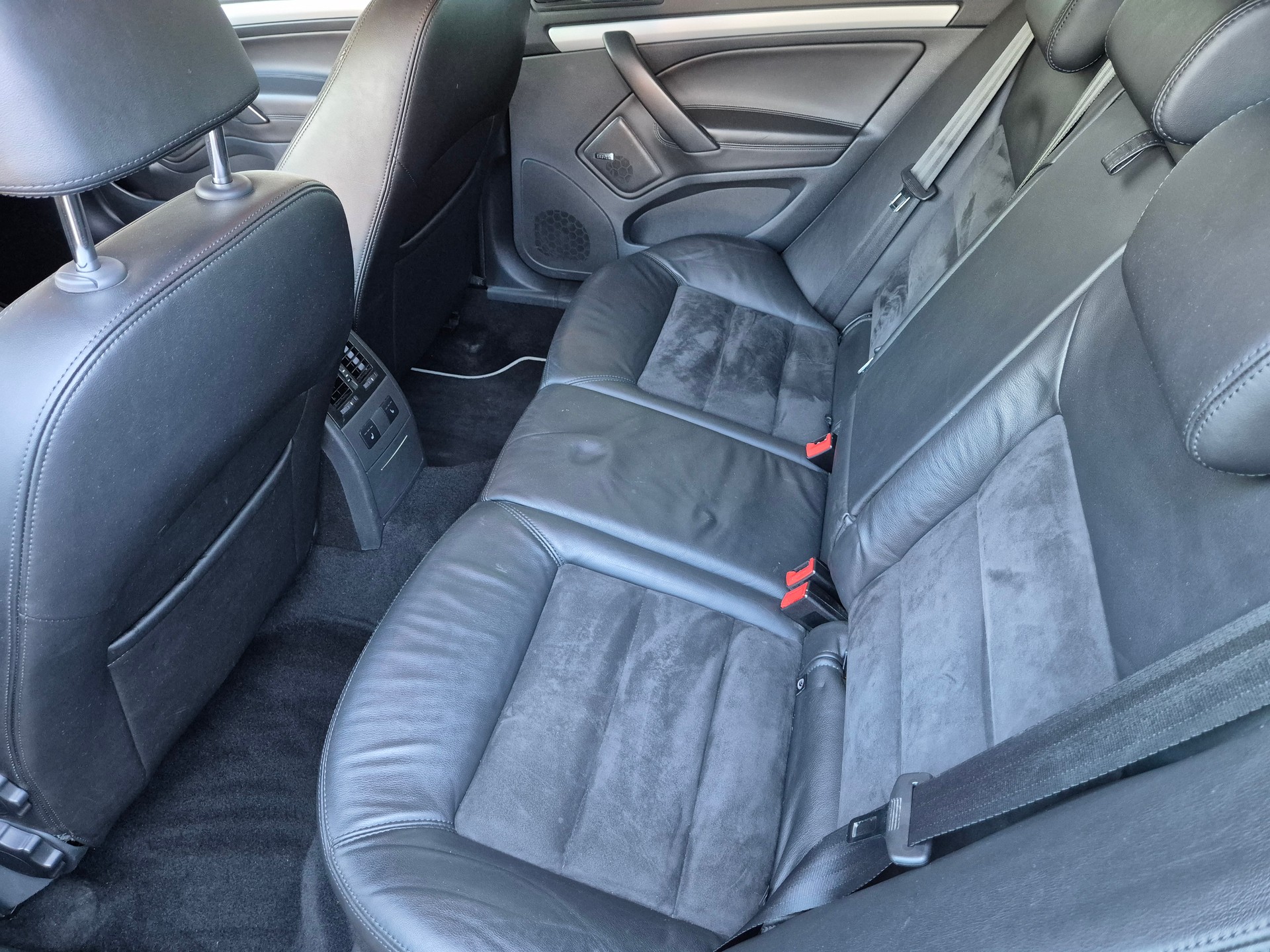 SKODA Octavia Combi 1.8 TSI Scout 4x4-image-7