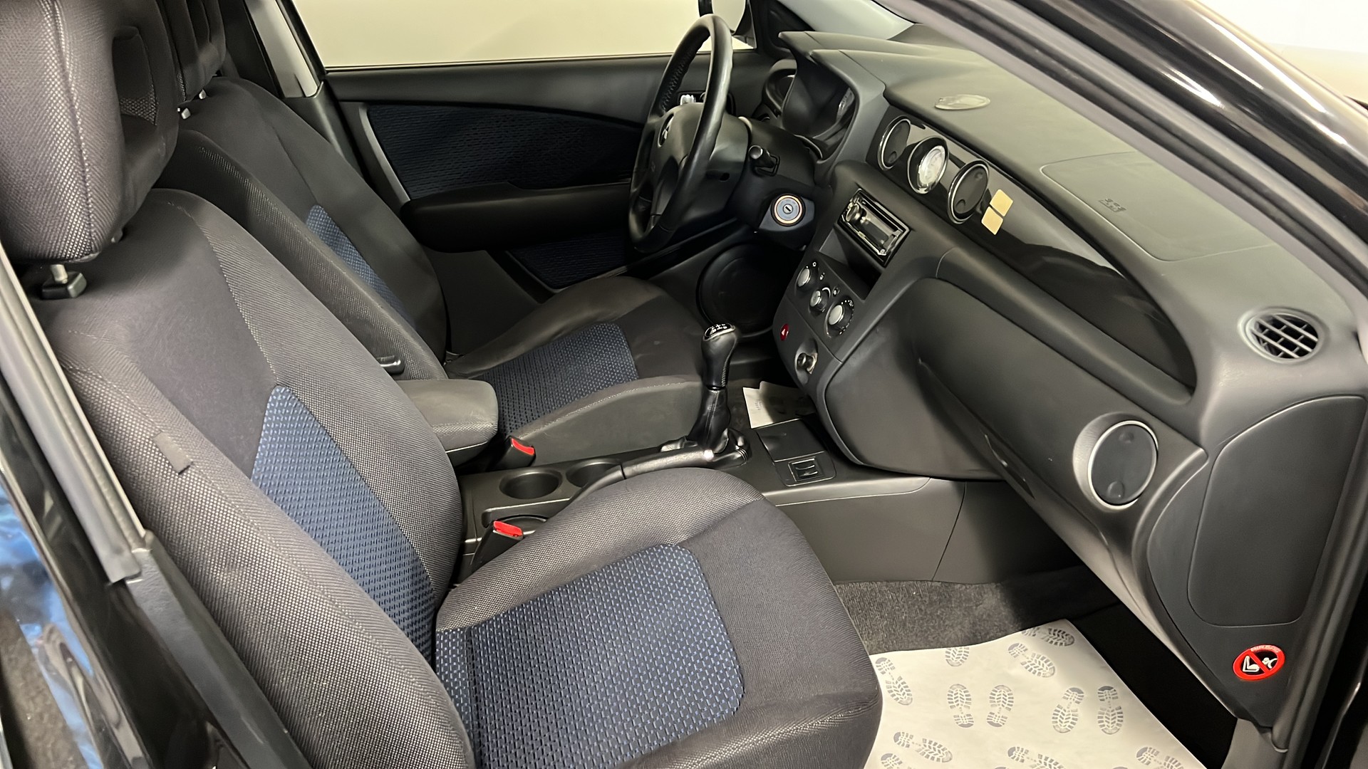 MITSUBISHI Outlander 2.0 16V Celebration 30-image-8