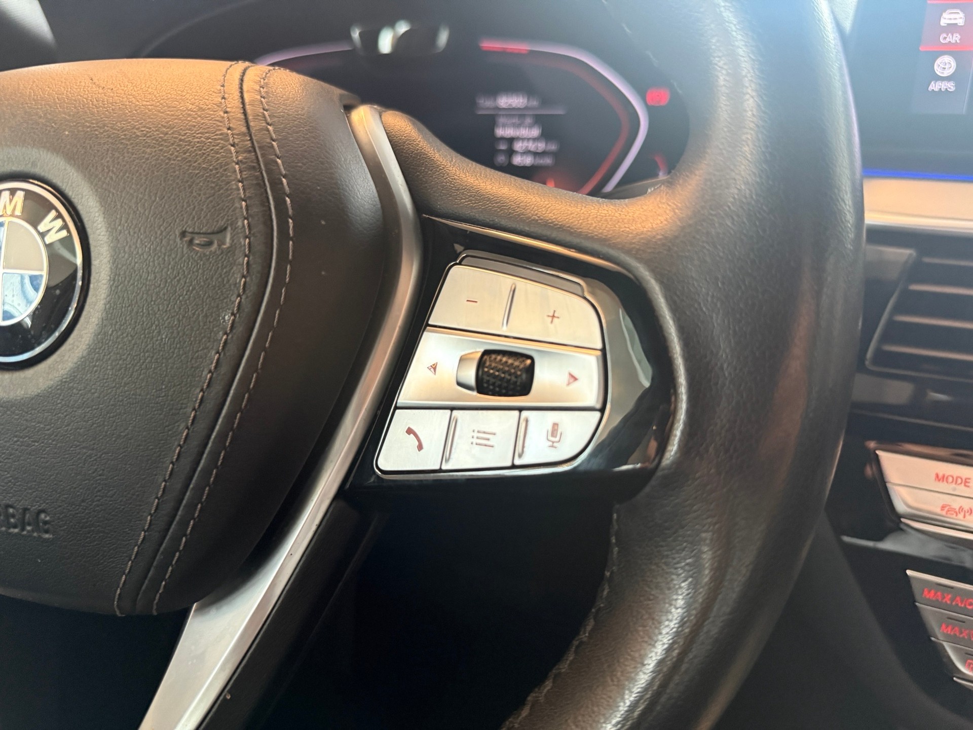BMW 520d 48V Touring Steptronic-image-20