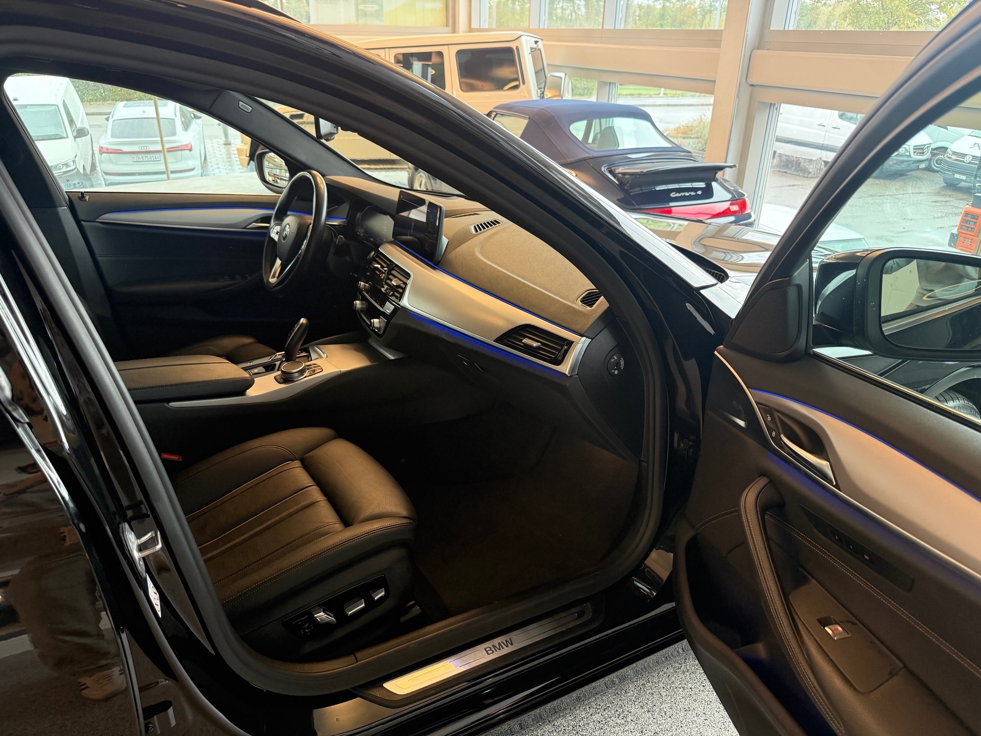 BMW 520d 48V Touring Steptronic-image-12