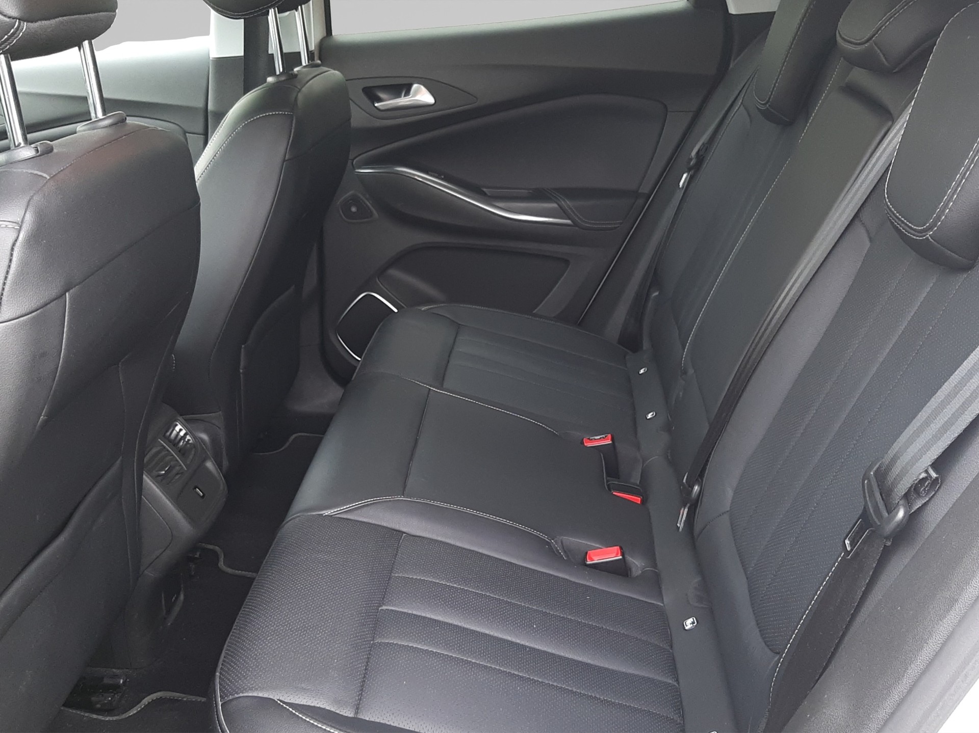 OPEL Grandland X 1.2 T-image-12