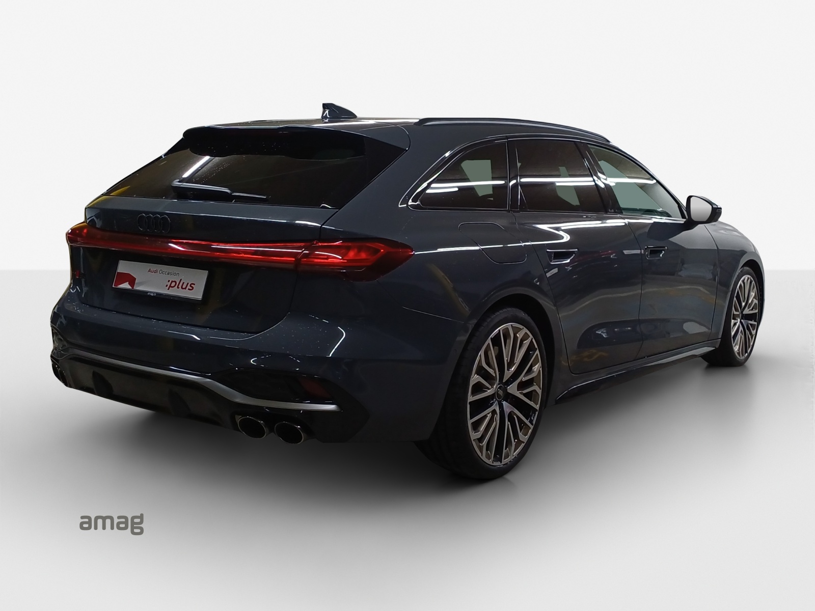 AUDI S5 Avant TFSI quattro S tronic-image-4