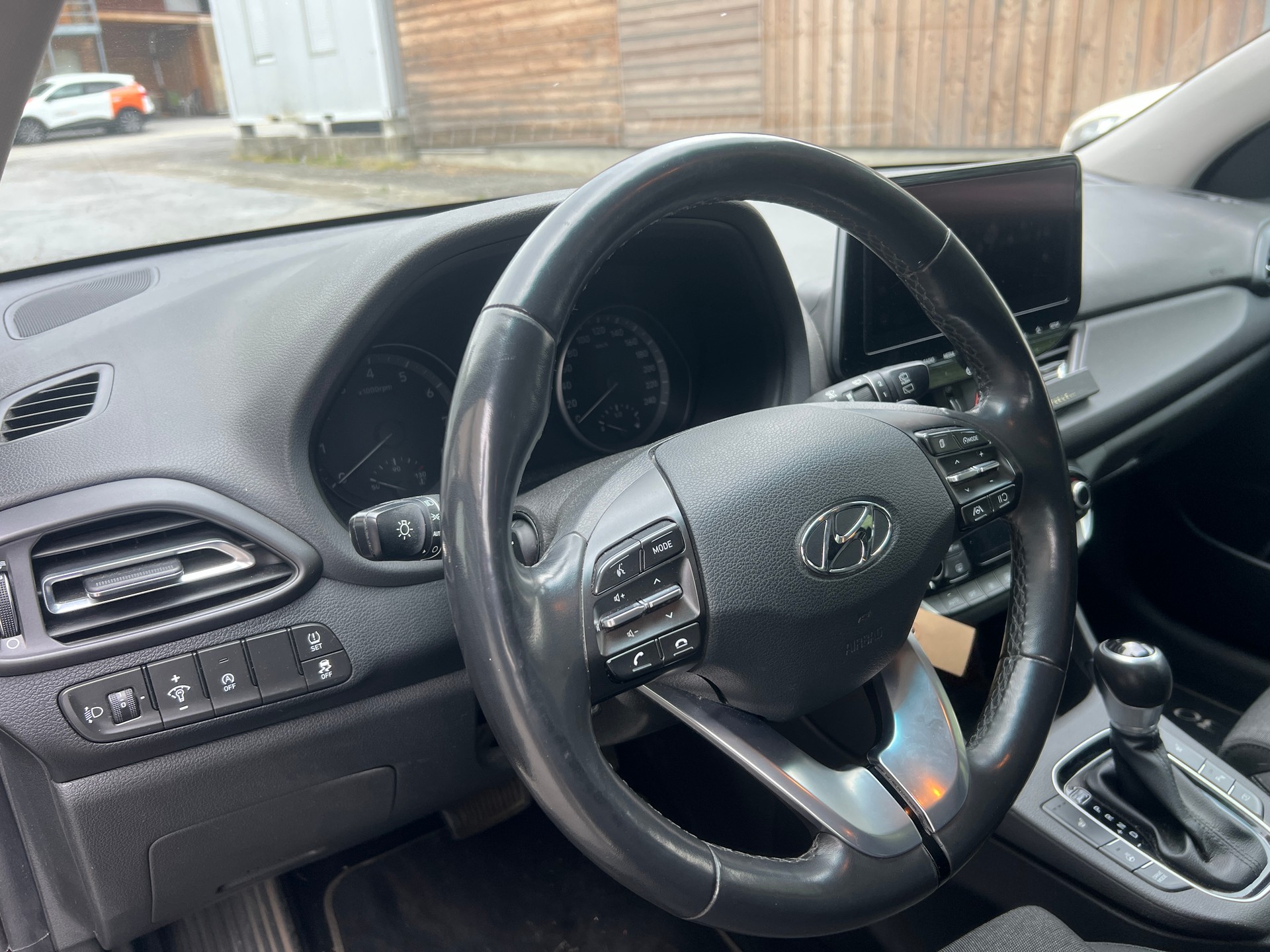 HYUNDAI Wagon 1.5 T-GDi 48V MH DCT-image-10