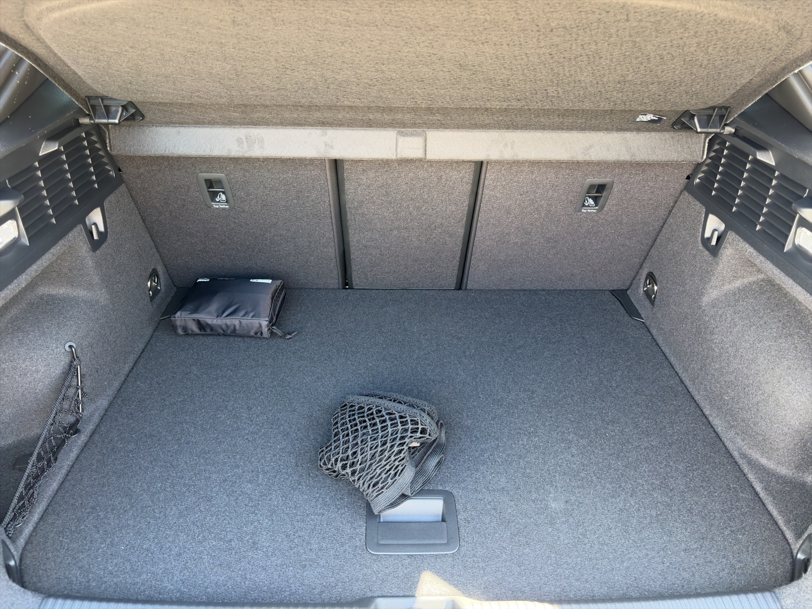 AUDI Q2 35 TFSI S line S-tronic-image-12