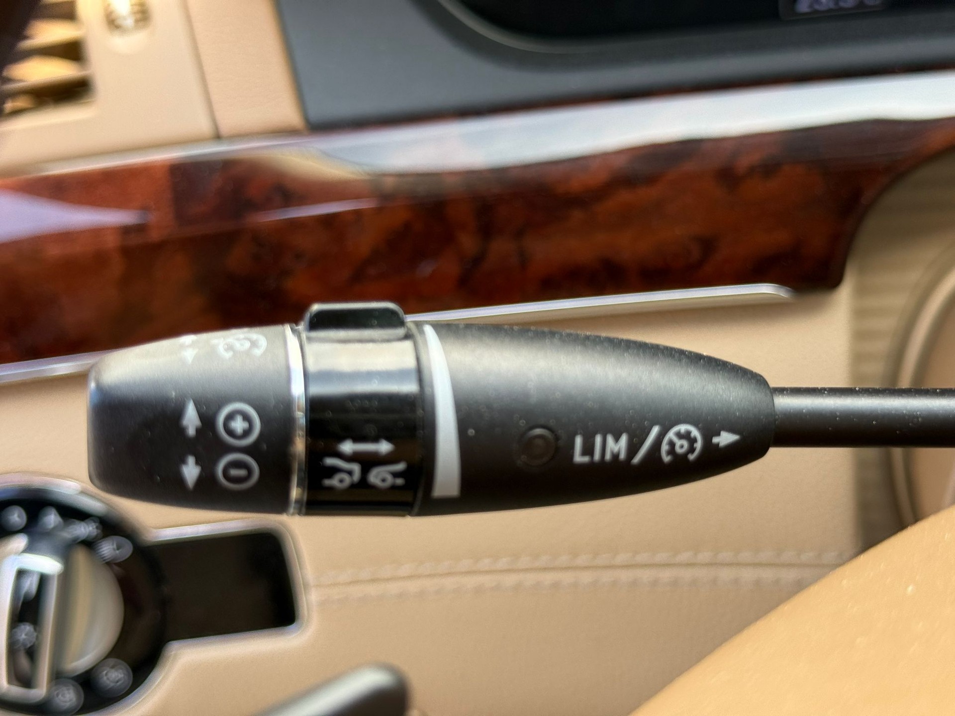MERCEDES-BENZ S 63 AMG L 7G-Tronic-image-14