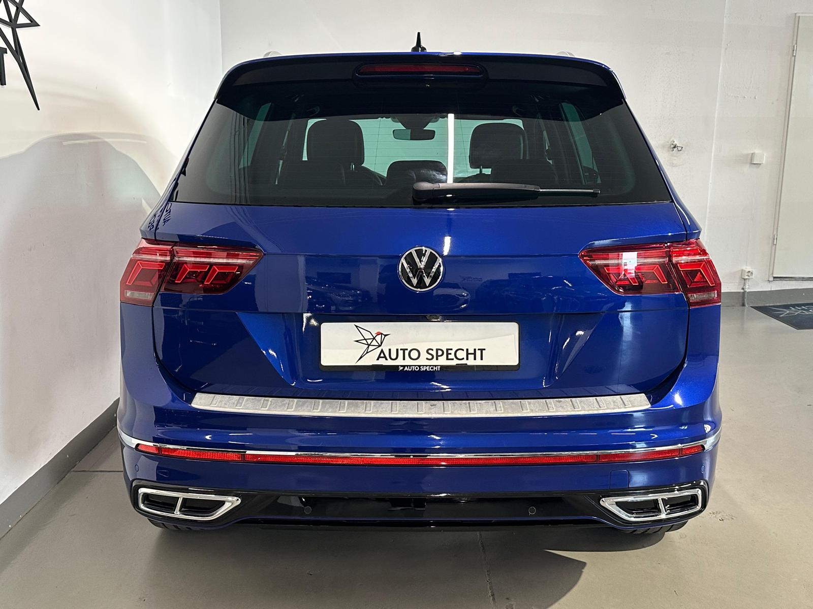 VW Tiguan 2.0TSI R-Line 4Motion DSG-image-5