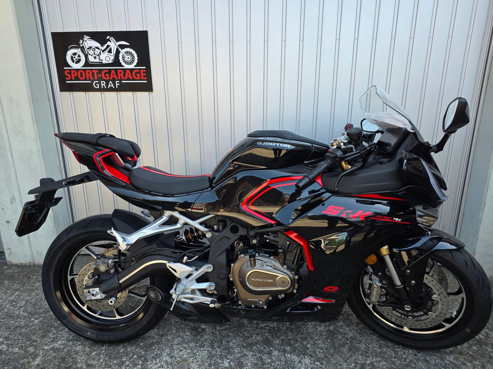 QJ Srk 421RR Supersport