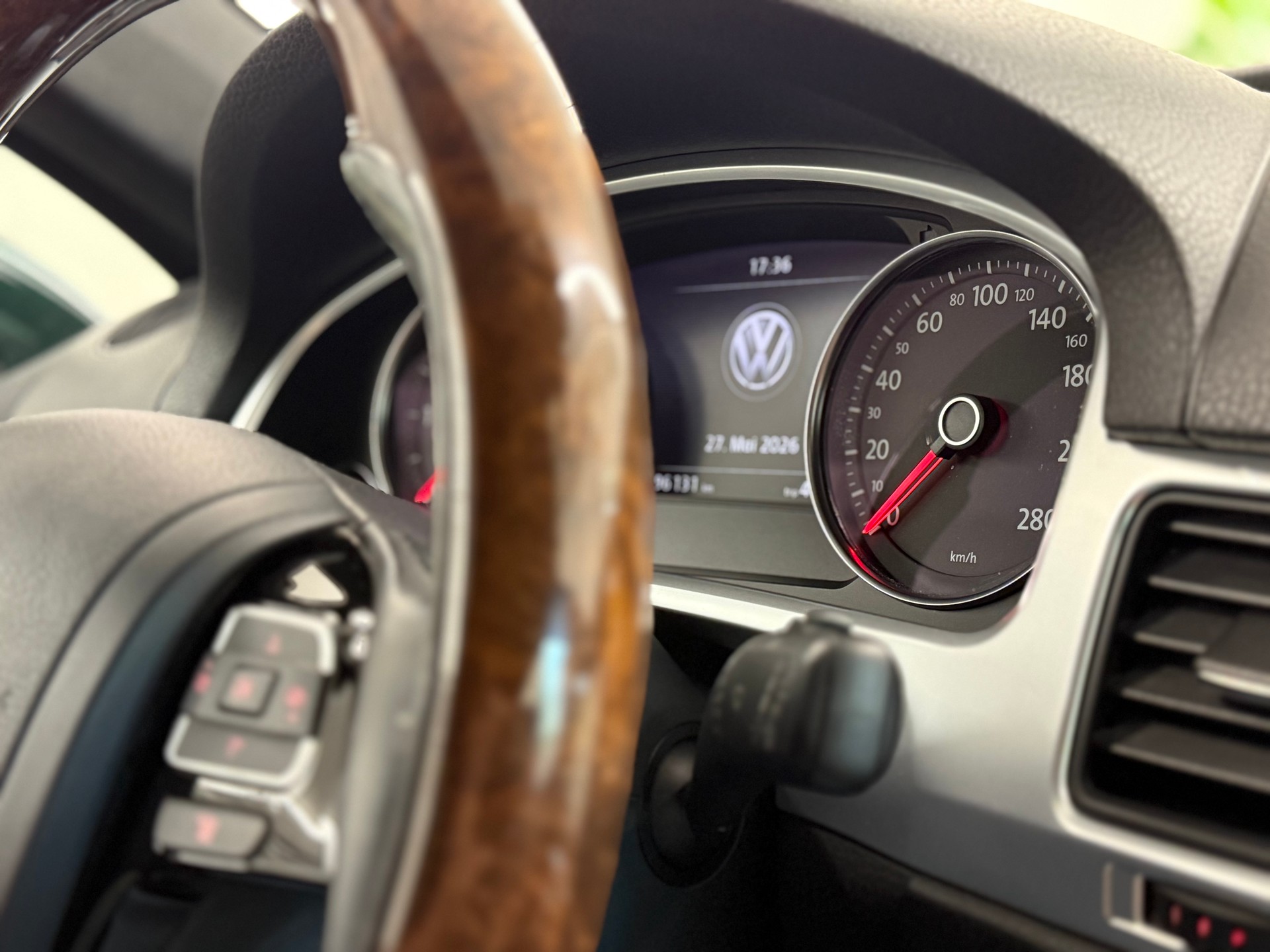 VW Touareg 3.0 TDI BMT EXCLUSIVE Tiptronic-image-20