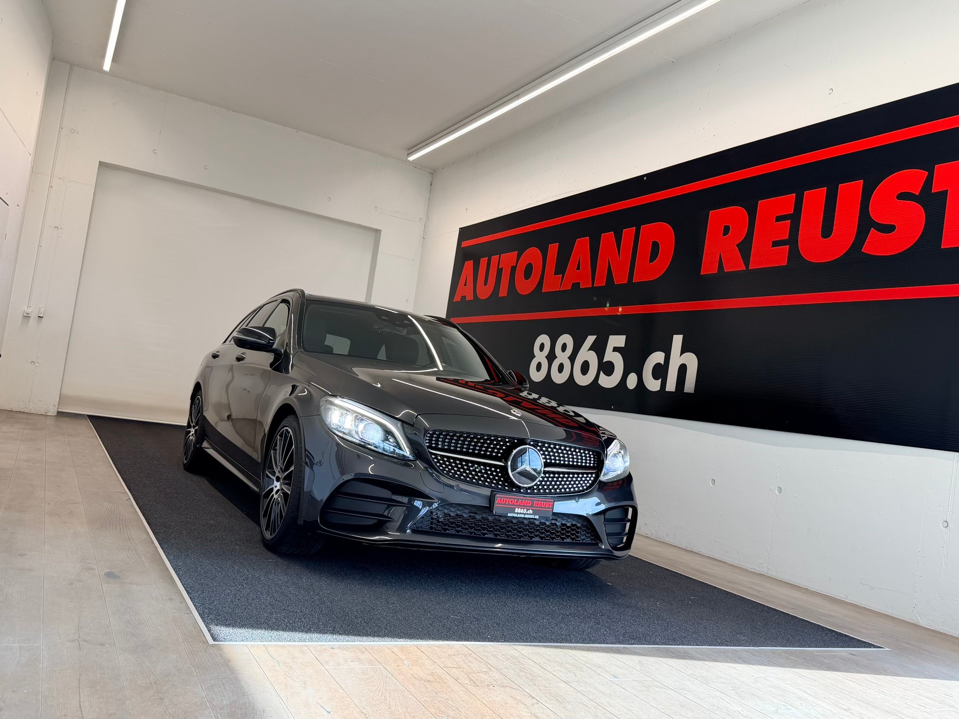 MERCEDES-BENZ C 300 AMG Line 4Matic 9G-Tronic