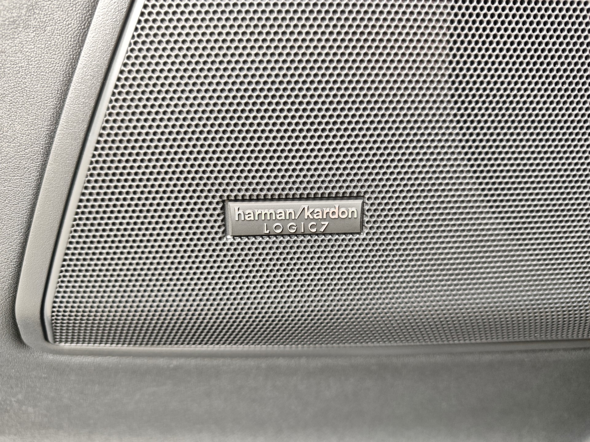 LAND ROVER Range Rover Sport 3.0 TDV6 Zermatt Automatic-image-17
