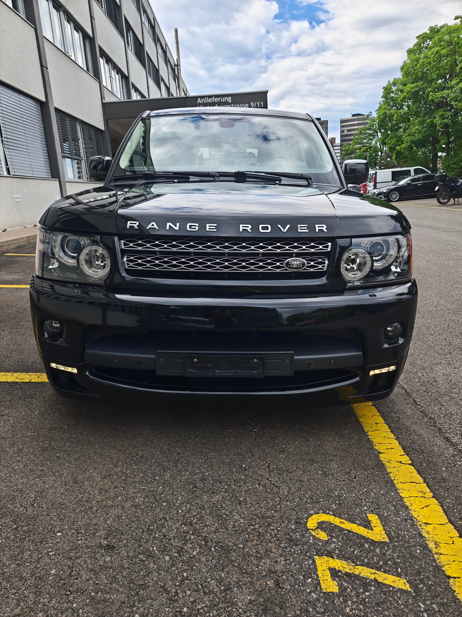 LAND ROVER Range Rover Sport 3.0 TDV6 Zermatt Automatic-image-6