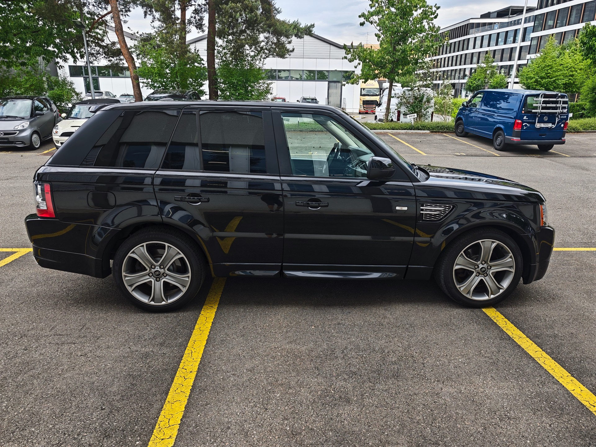LAND ROVER Range Rover Sport 3.0 TDV6 Zermatt Automatic-image-4