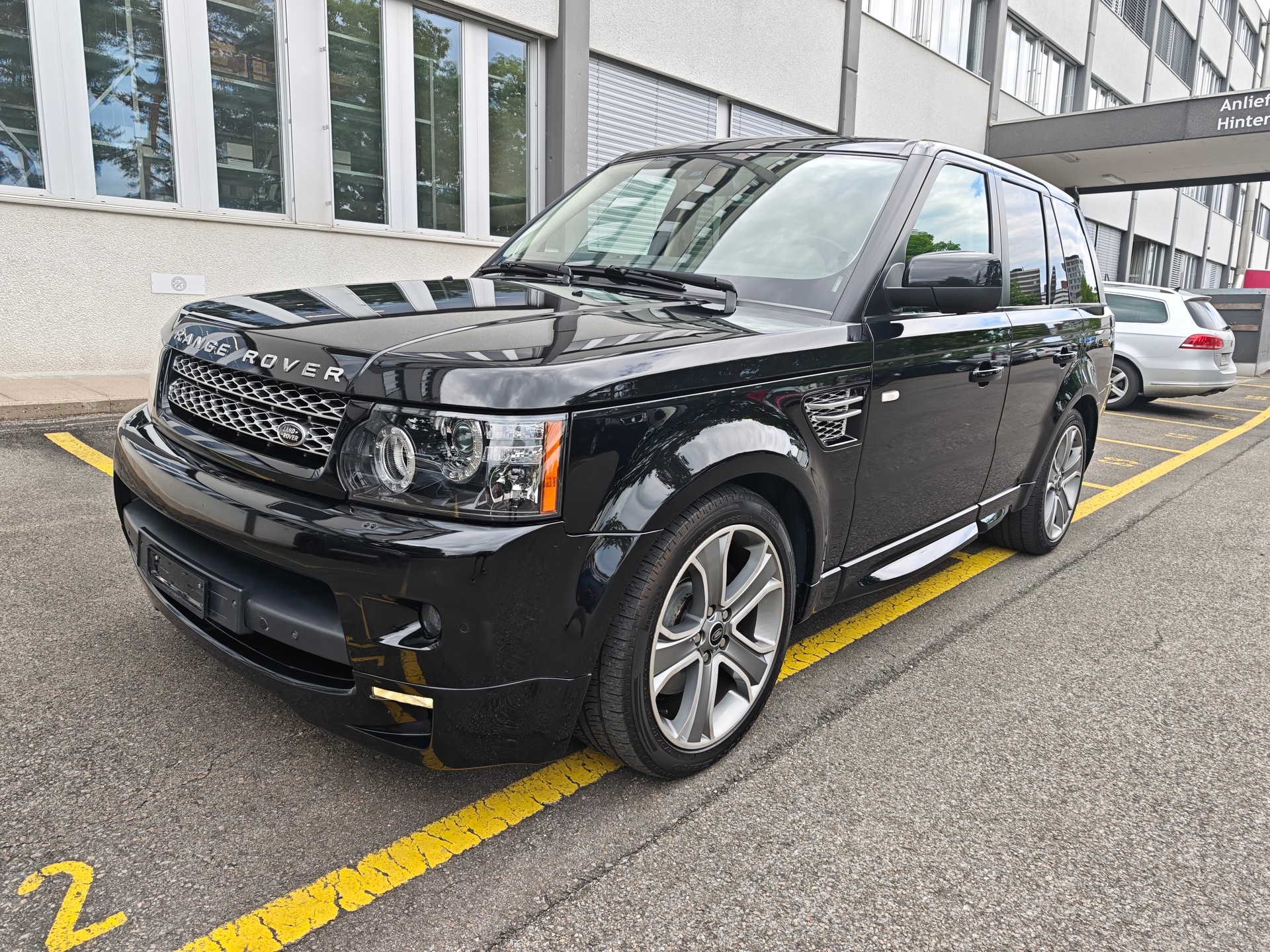 LAND ROVER Range Rover Sport 3.0 TDV6 Zermatt Automatic-image-0