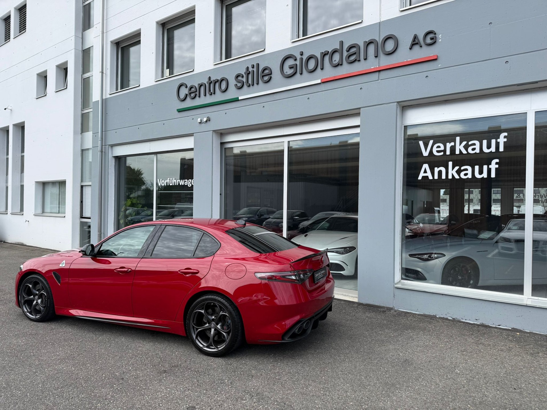 ALFA ROMEO Giulia 2.9 V6 Quadrifoglio 520PS-image-2