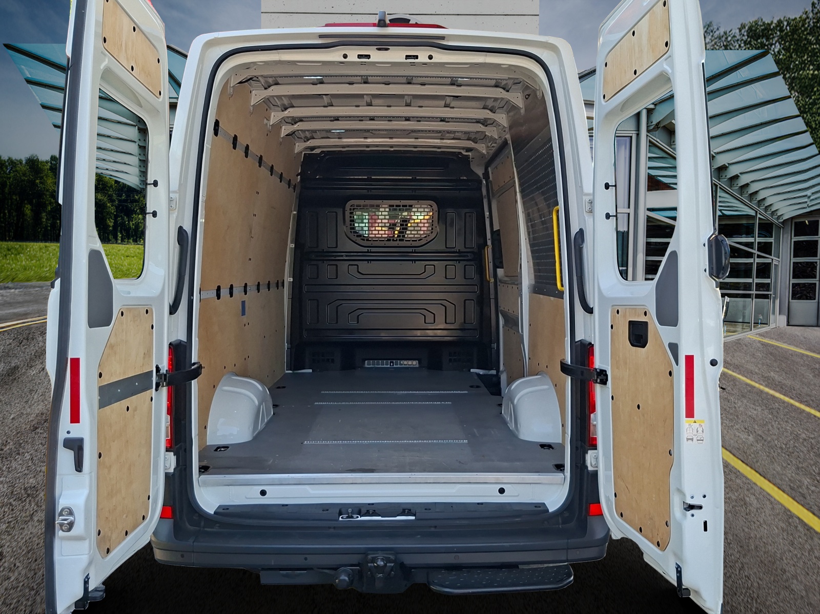 VW Crafter 35 2.0 BiTDI L3 4Motion A-image-17