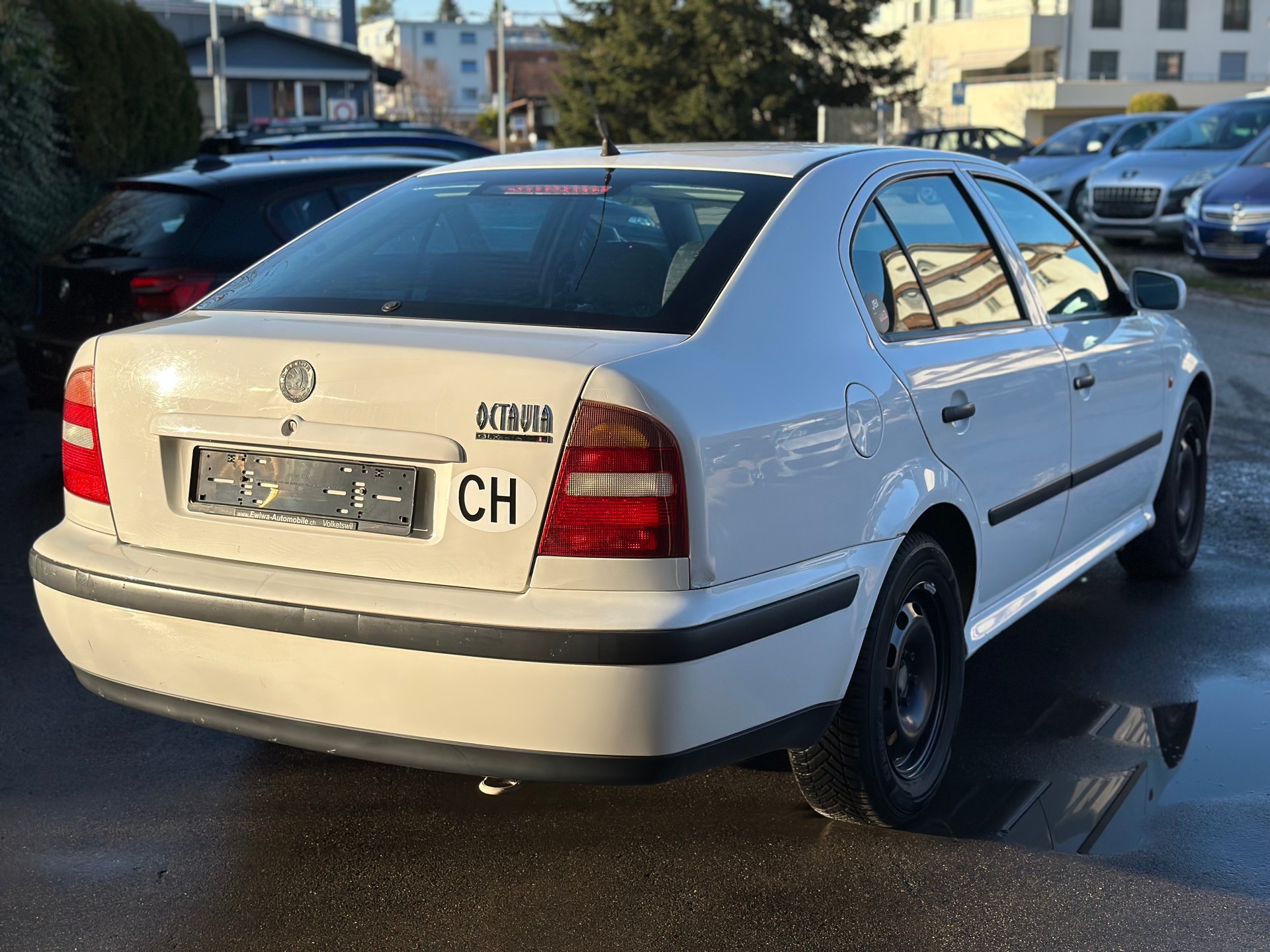 SKODA Octavia 1.6 GLX-image-4
