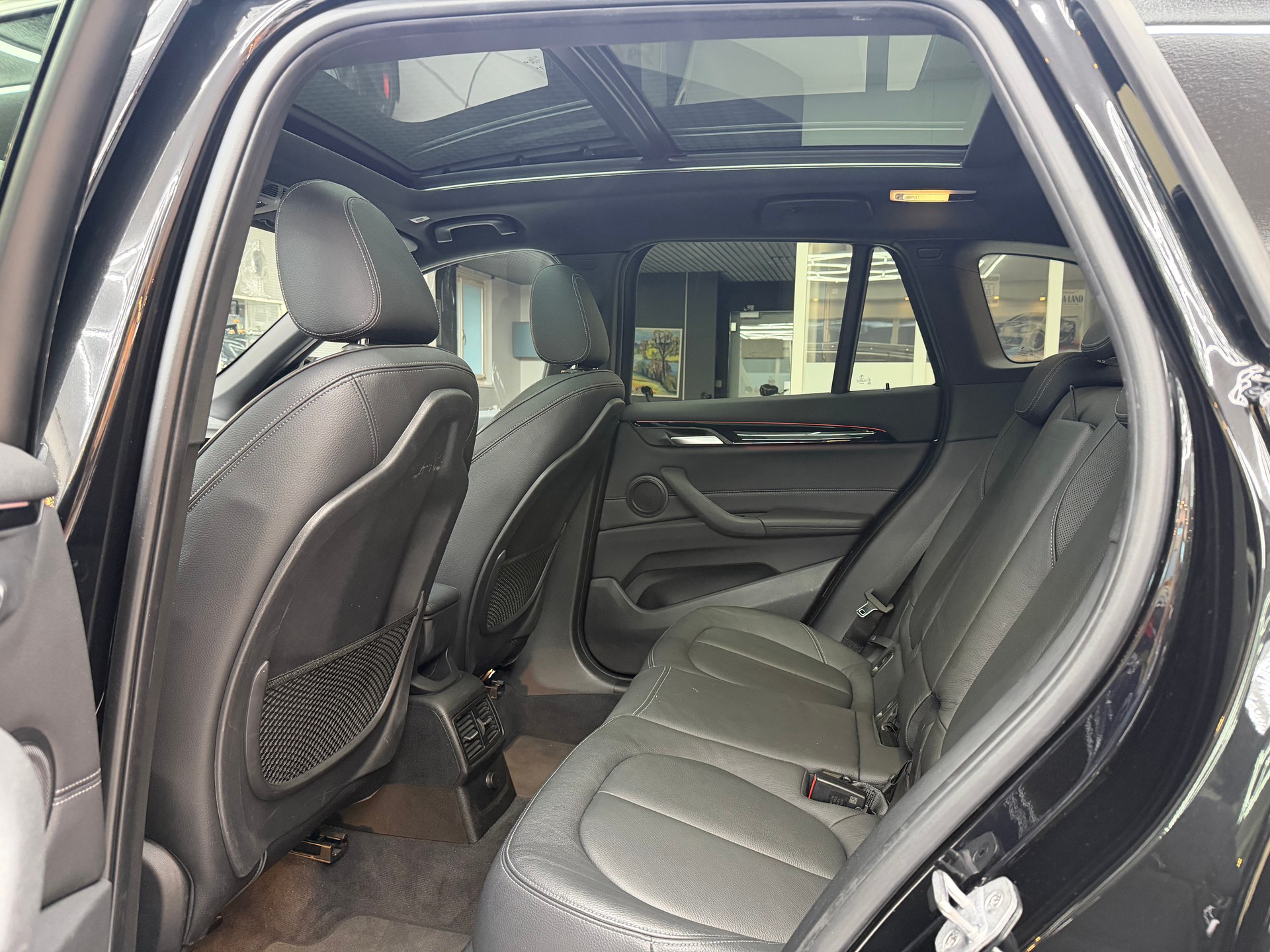 BMW X1 20d xDrive-image-13